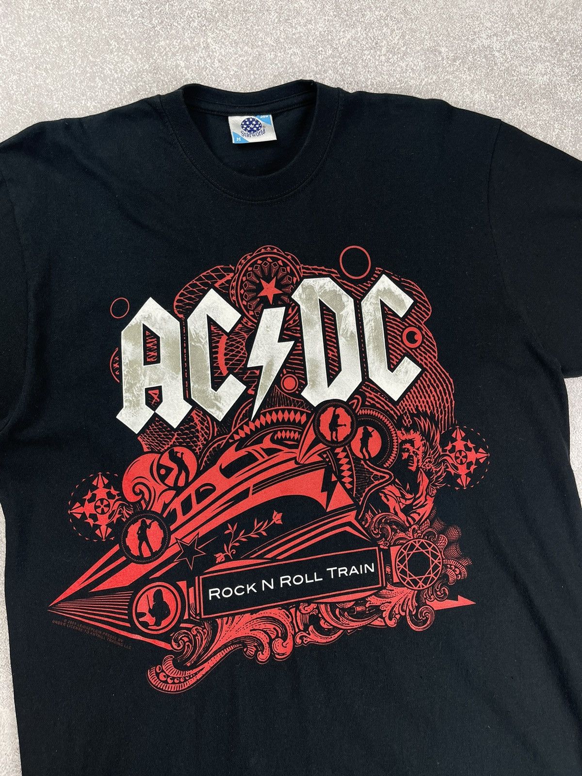 AC/DC × Band Tees × Vintage Vintage AC/DC Black Ice Tour Rock Band T-Shirt Size M Size US M / EU 48-50 / 2 - 3 Thumbnail