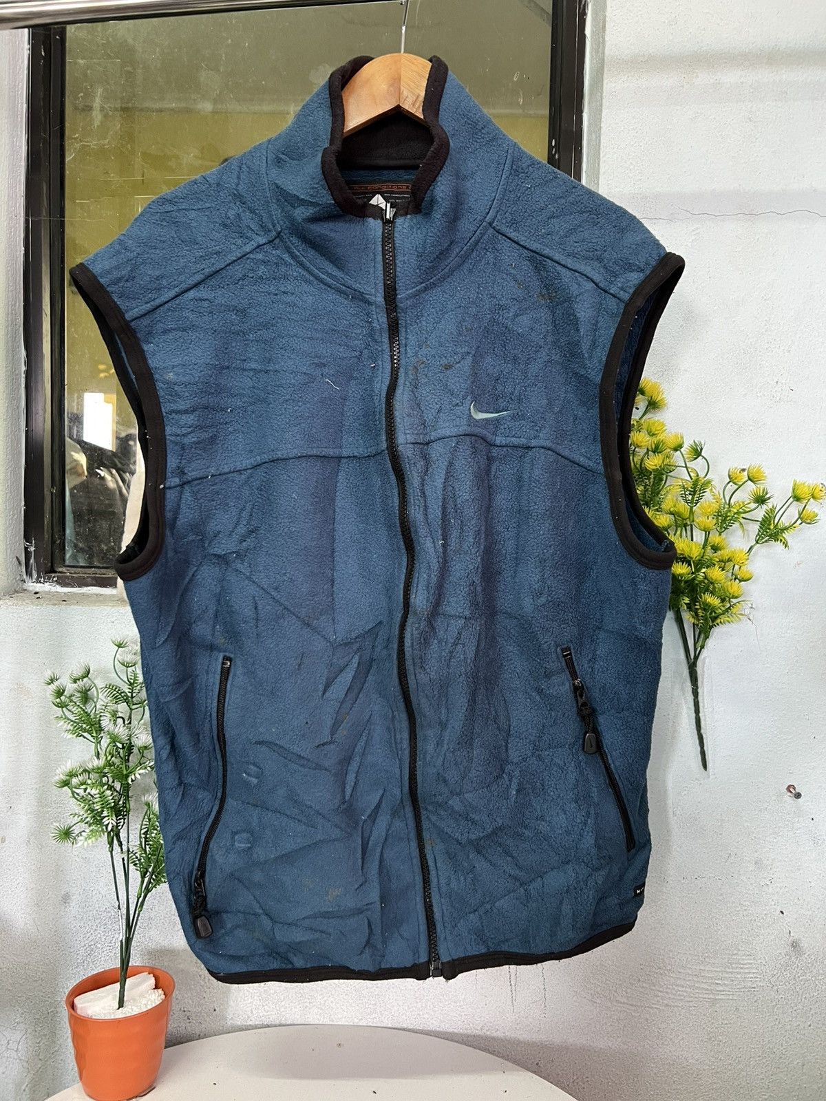 Nike ACG × Vintage Nike ACG Vest Vintage Size US L / EU 52-54 / 3 - 1 Thumbnail
