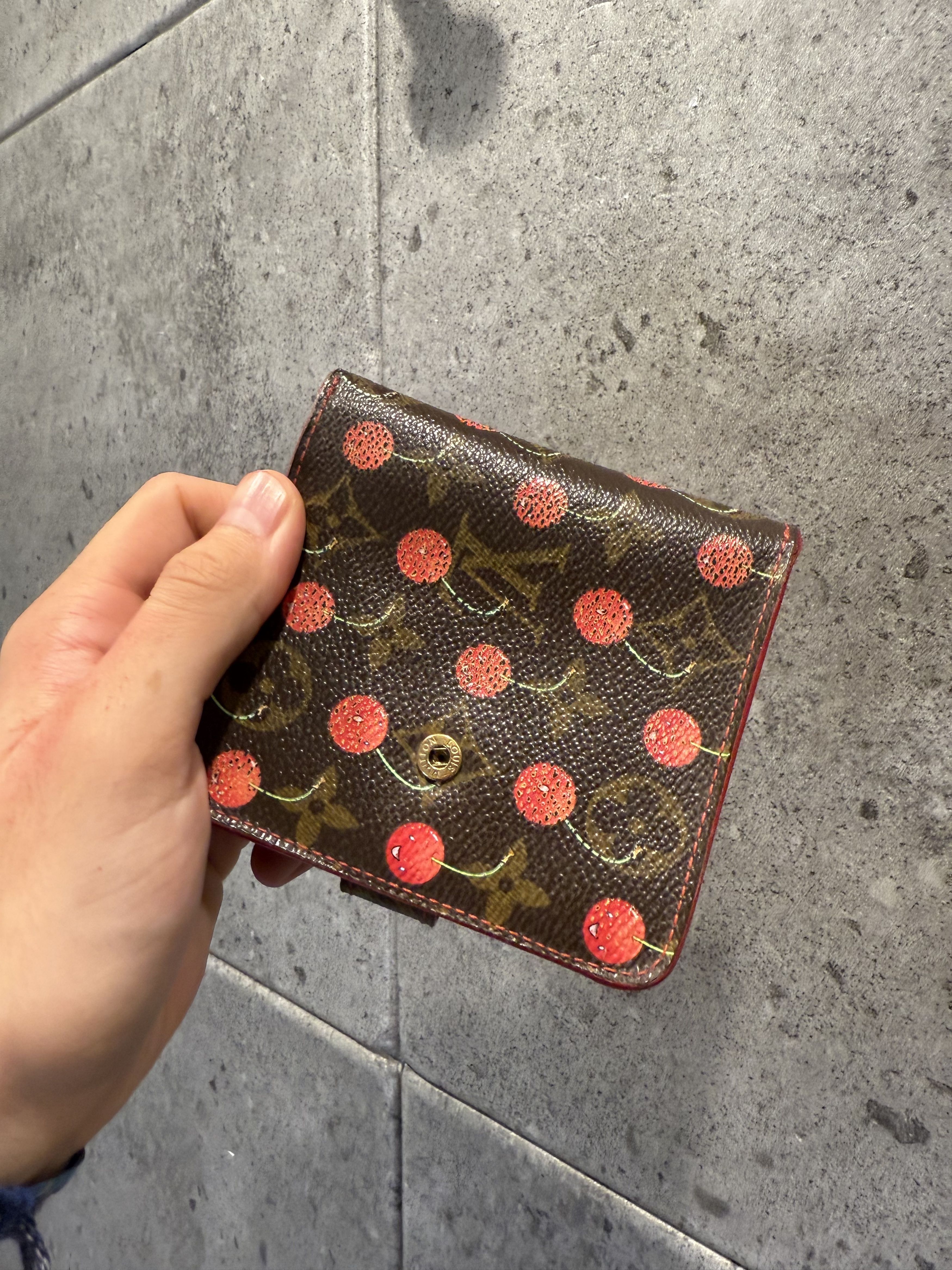 Louis Vuitton × Takashi Murakami × Vintage Vintage Louis Vuitton murakami cherry wallet coin purse Size ONE SIZE - 8 Thumbnail