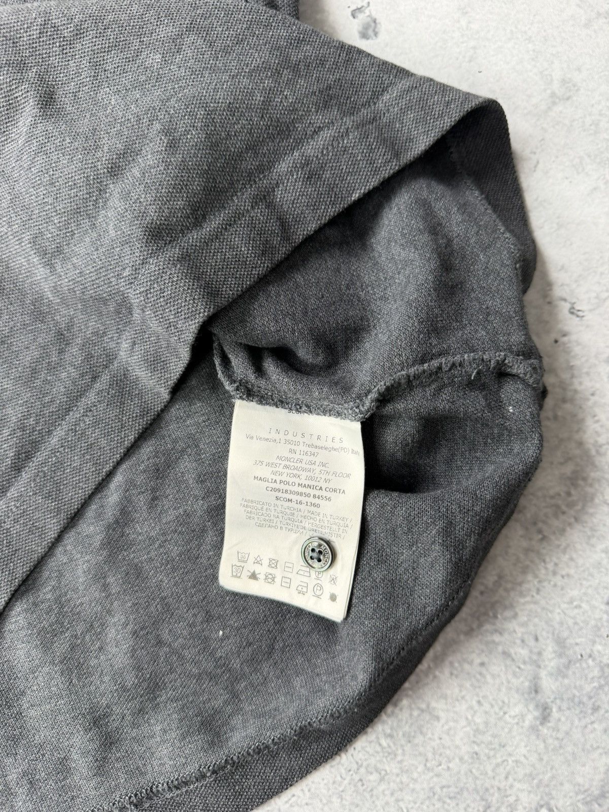 Moncler Moncler grey charcoal polo shirt Size US M / EU 48-50 / 2 - 3 Thumbnail
