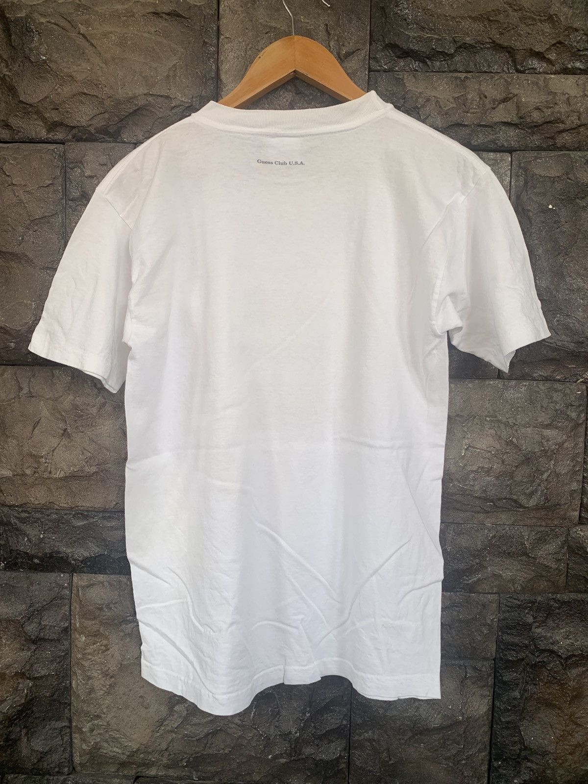 Guess × Vintage Vintage 90s Guess Club Photo Print / Magazine Cover T shirt Size US M / EU 48-50 / 2 - 5 Thumbnail