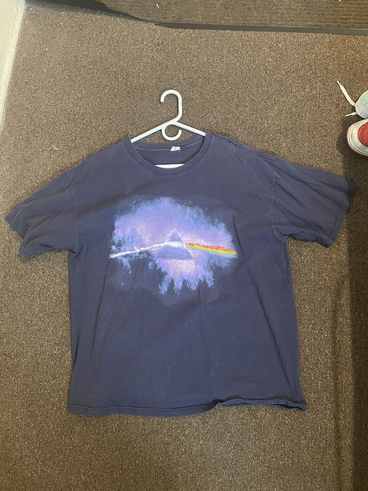 Pink Floyd × Vintage 2007 Anvil Pink Floyd Dark Side Roger Waters Navy Tour Tee Size US XL / EU 56 / 4 - 1 Thumbnail