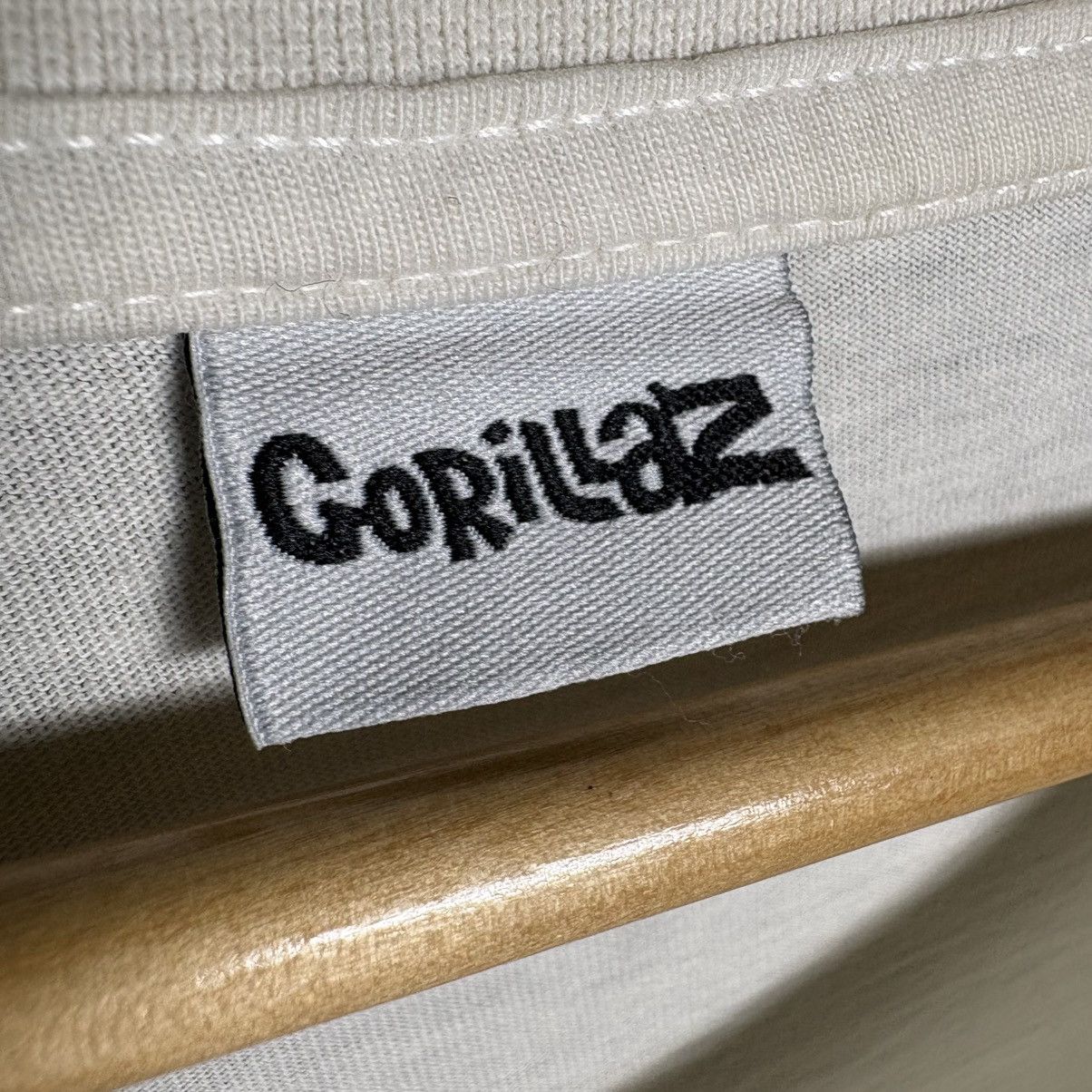 Band Tees Vintage Gorillaz Band Tee / Y2K Size US XL / EU 56 / 4 - 5 Thumbnail