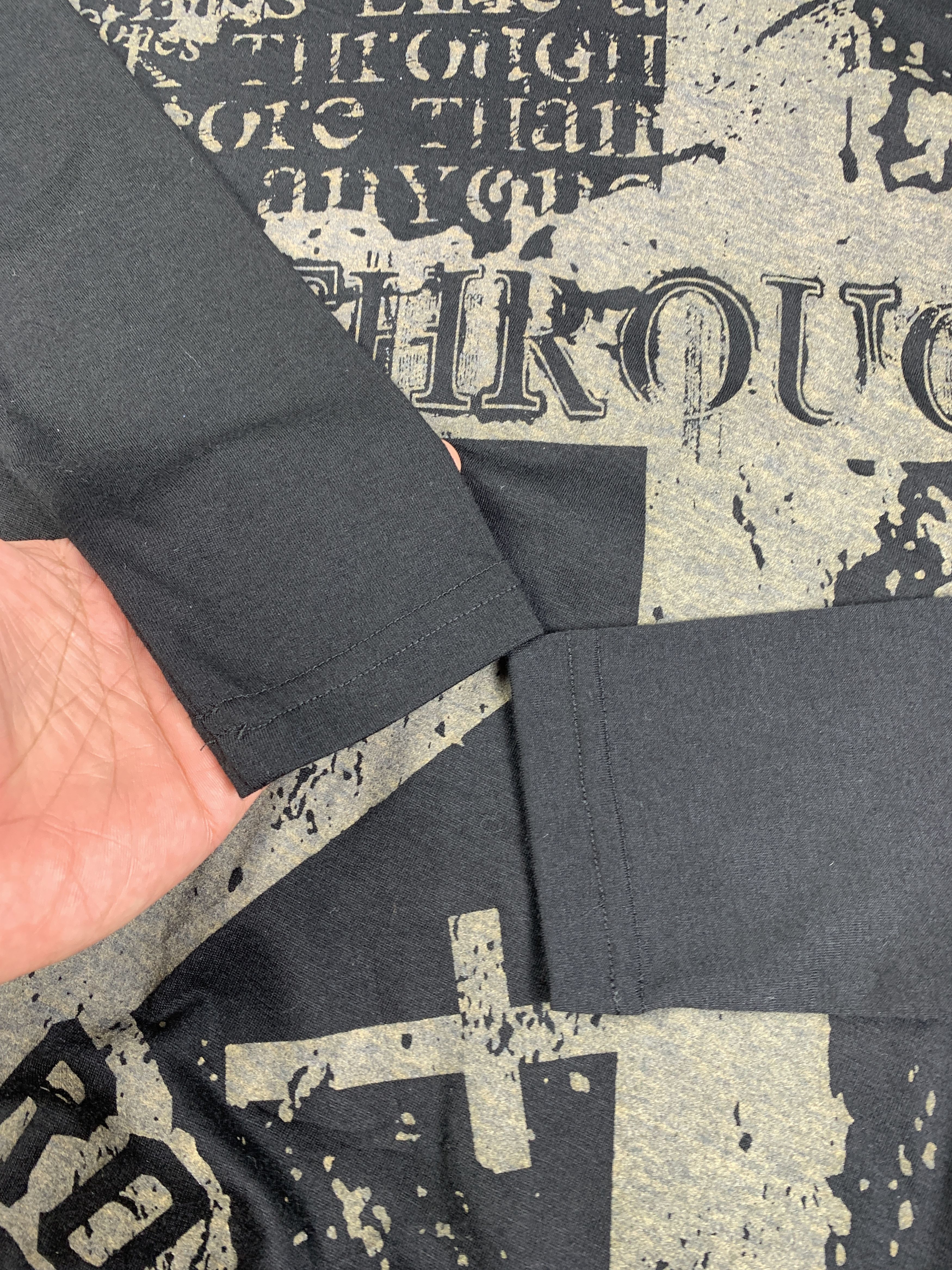 Japanese Brand Ghost of Harlem Cross Skull Poem Dressy Bat Top (F) Size ONE SIZE - 5 Thumbnail