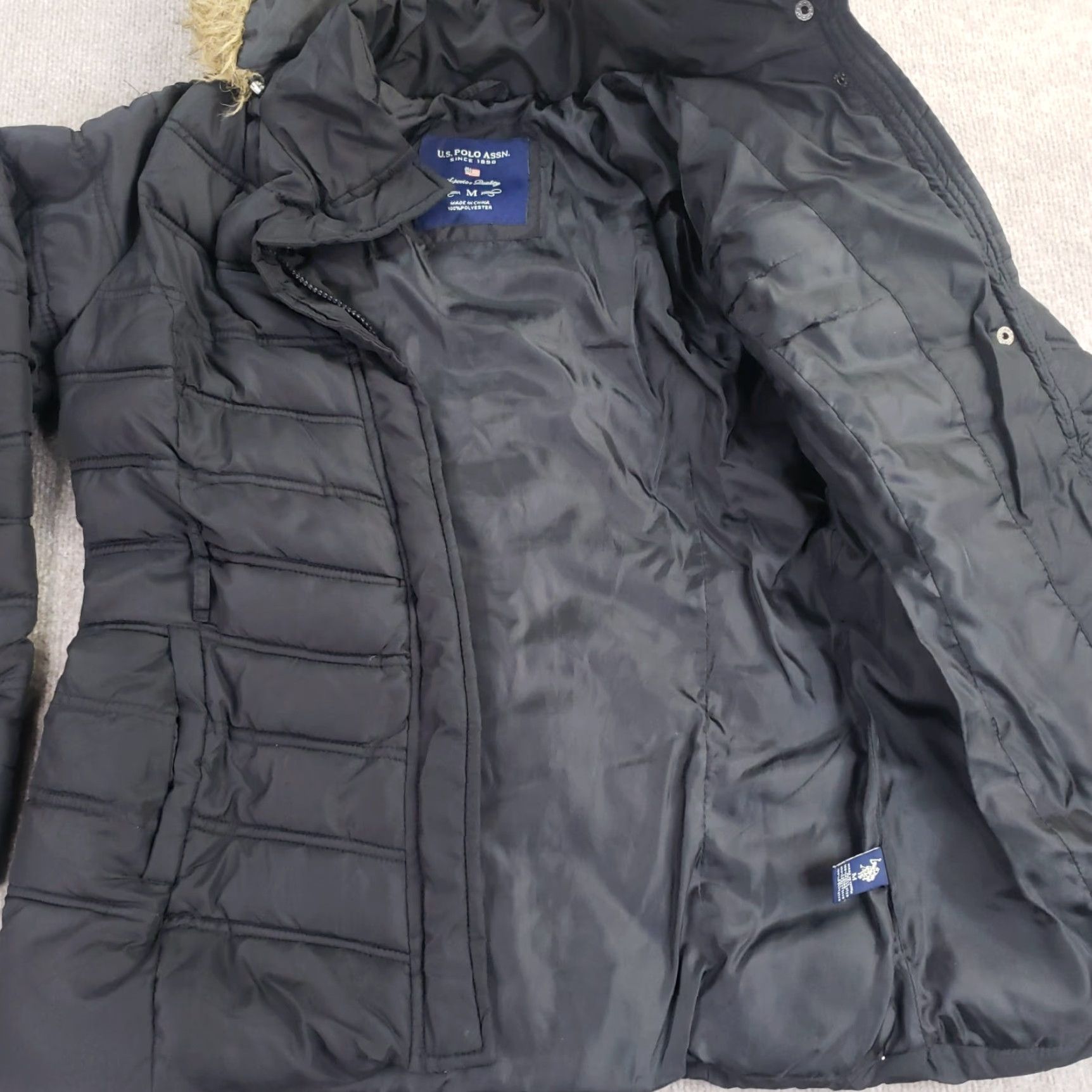 Vintage US Polo Assn. Puffer Jacket Womens Medium Black Full Zip Removable Faux Fur Hood Winter Size M / US 6-8 / IT 42-44 - 7 Thumbnail