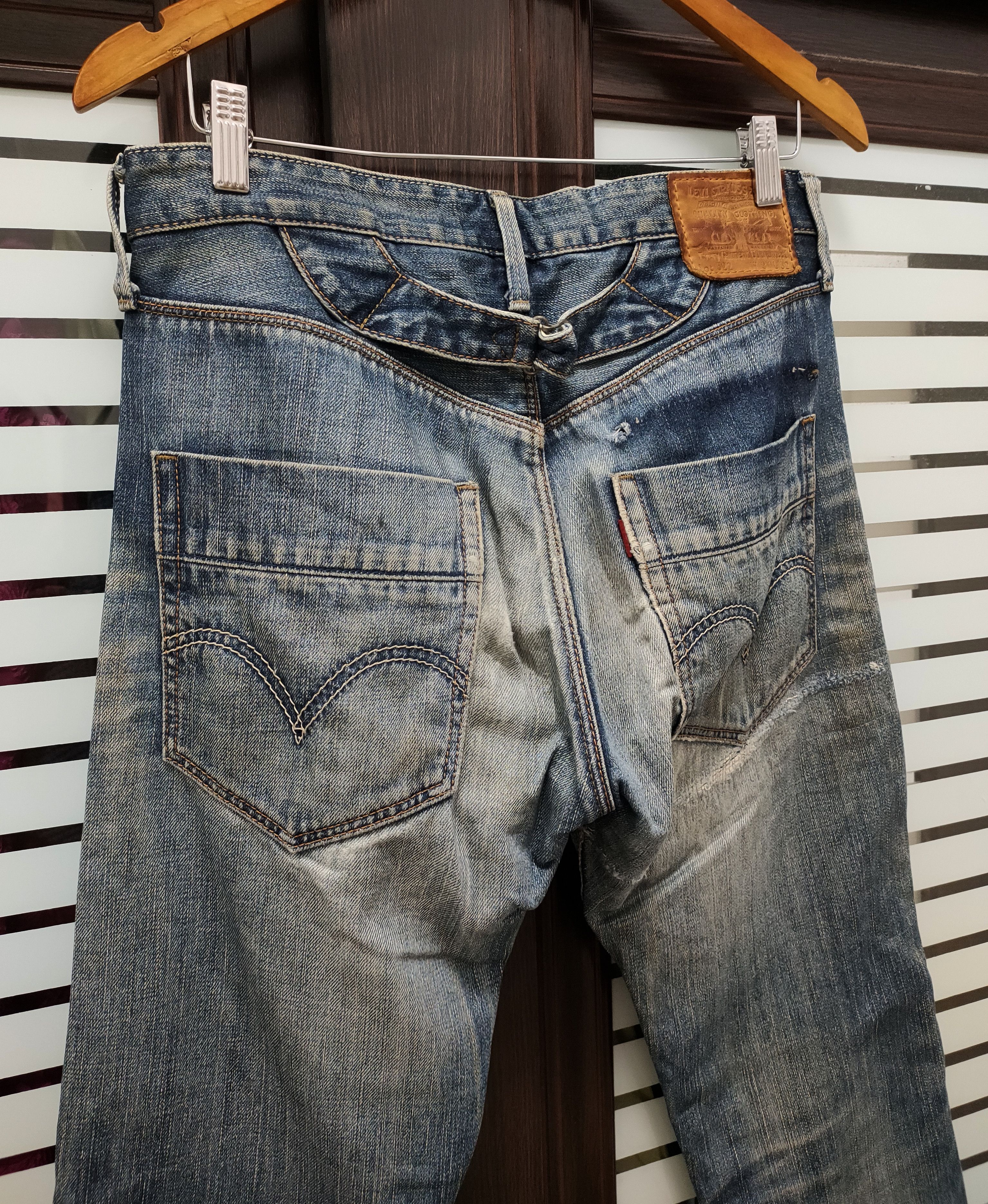 Levi's 💥 Flared Levi's 522 Buckle Back Distressed💥 Size US 32 / EU 48 - 15 Thumbnail