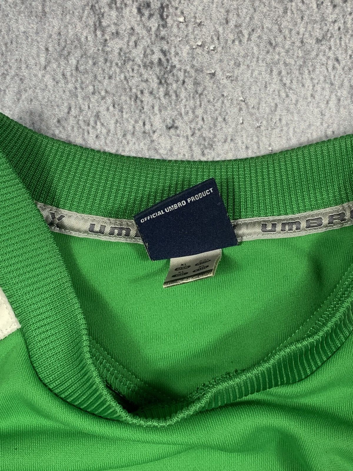 Umbro × Vintage Vintage y2k Umbro sweatshirt sportswear style size XL Size US XL / EU 56 / 4 - 4 Thumbnail