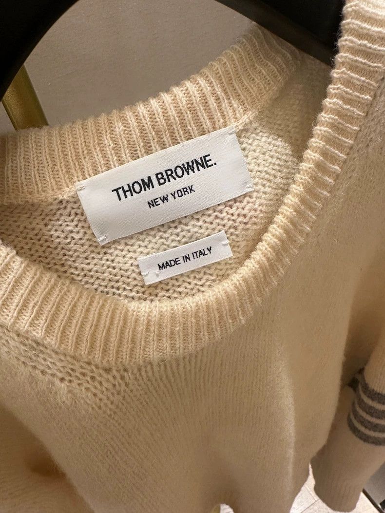 Thom Browne Thom Browne Classic four-bar beige wool sweater 2503-Nexta Size US M / EU 48-50 / 2 - 2 Thumbnail