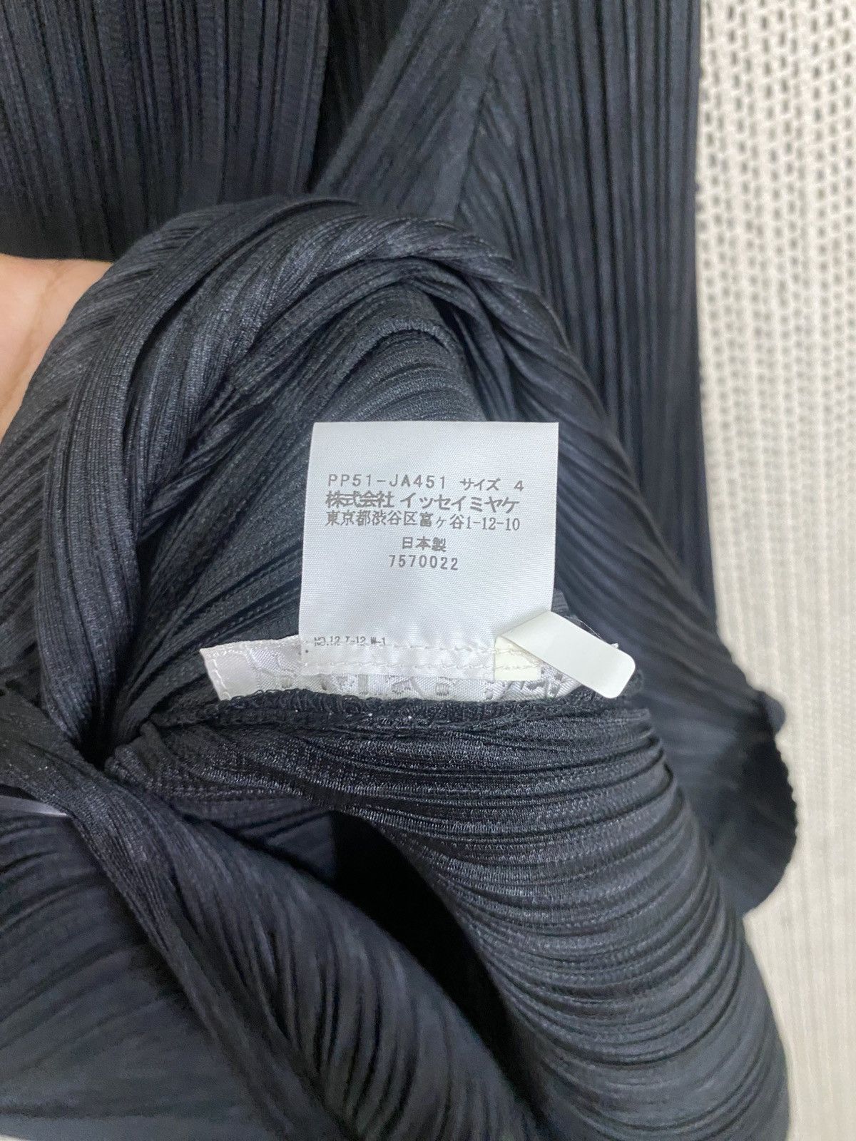 Pleats Please Issey Miyake Vintage pleats please issey miyake black blazer Size US M / EU 48-50 / 2 - 14 Thumbnail