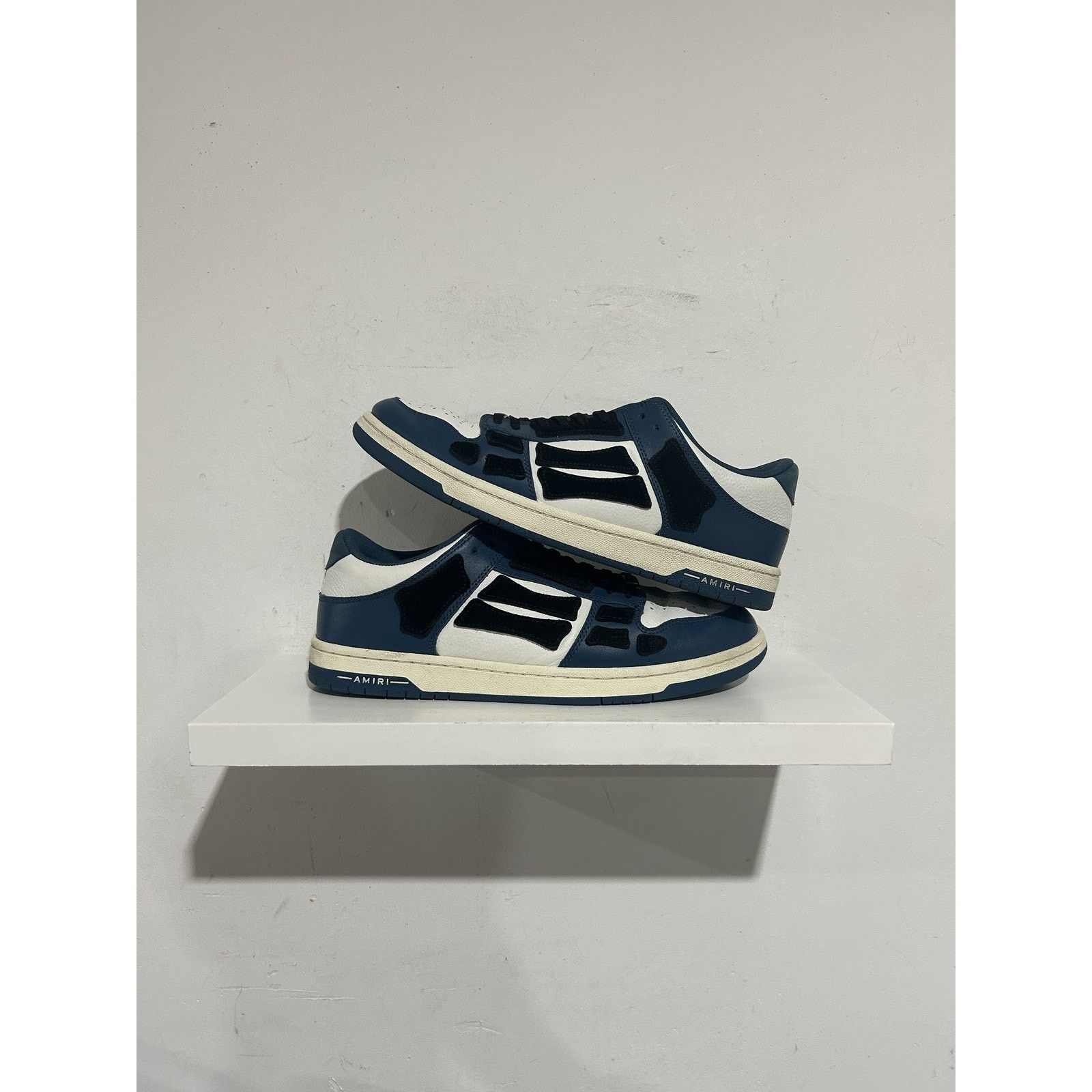 Amiri AMIRI SKEL WHITE NAVY LOW TOP SIZE 11 PREOWNED Size US 11 / EU 44 - 1 Thumbnail