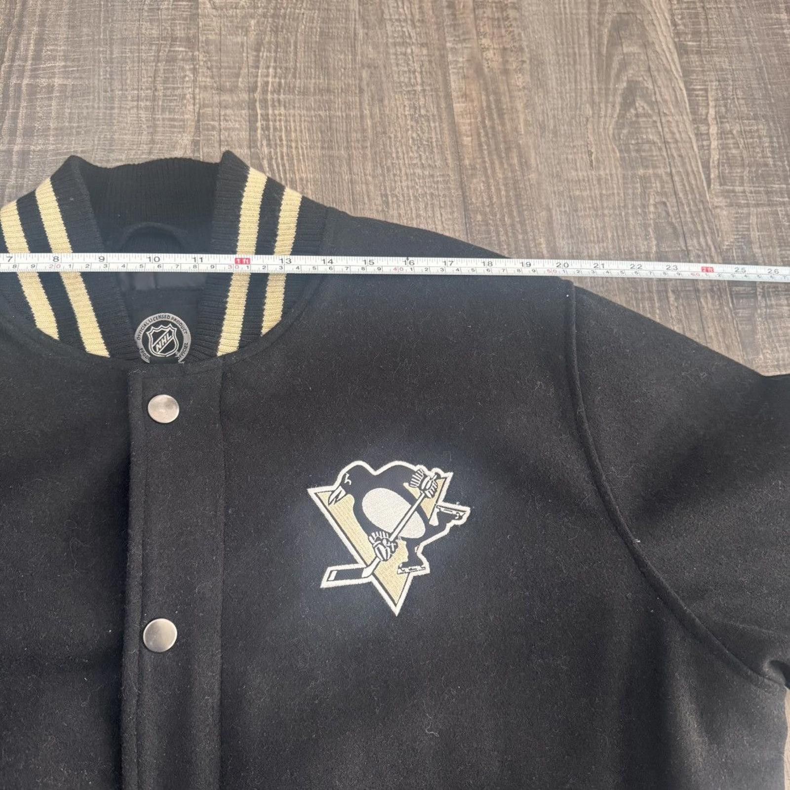 NHL NHL • VINTAGE Bomber Jacket "Penguins" (XL) Size US XL / EU 56 / 4 - 8 Thumbnail