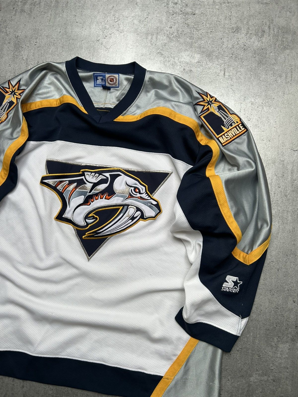 NHL Made in Korea Vintage Nashville predators 90s hockey usa Size US XL / EU 56 / 4 - 2 Thumbnail
