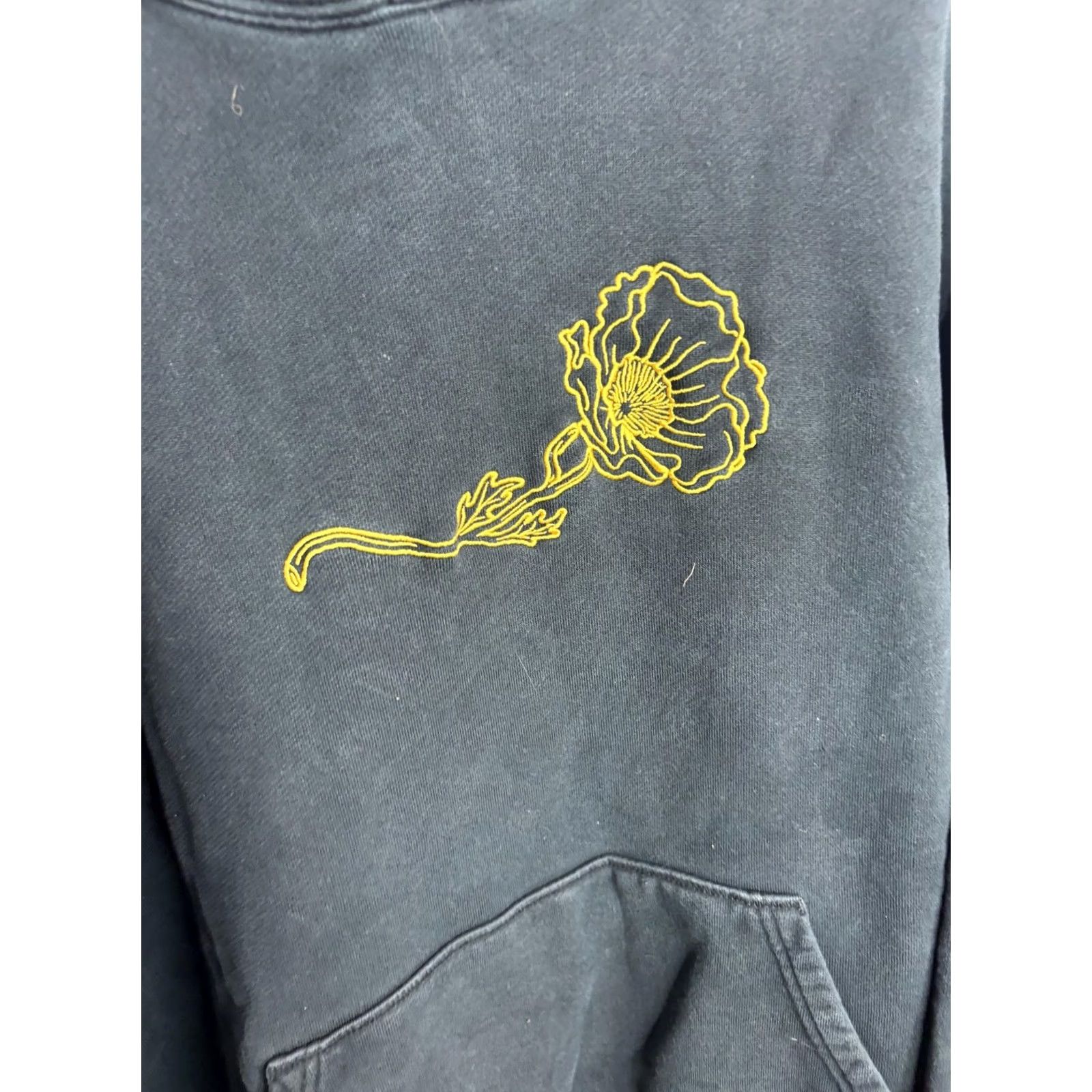 Nike Nike SB Hoodie Mens XL Black Yellow Flower Graphic Skate Sweatshirt Pullover Size US XL / EU 56 / 4 - 2 Thumbnail