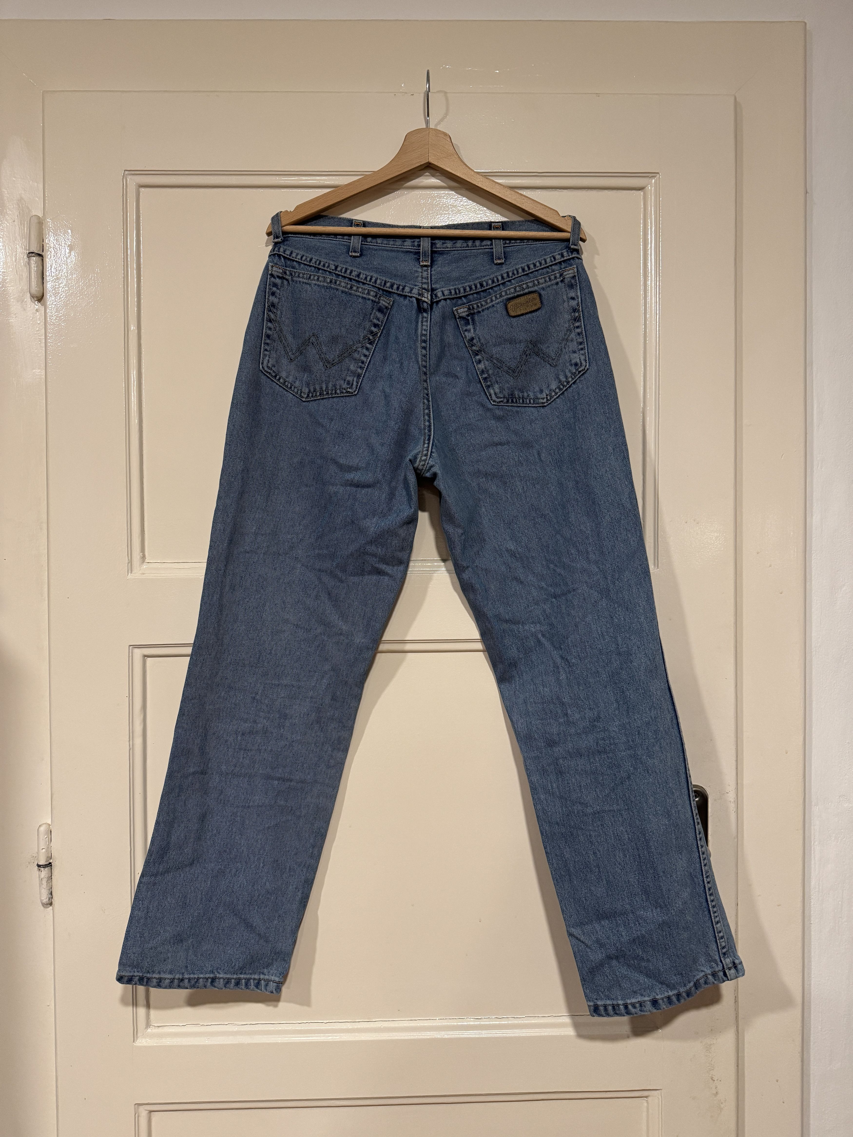 Wrangler Wrangler light blue jeans W34 L32 Size US 34 / EU 50 - 4 Thumbnail