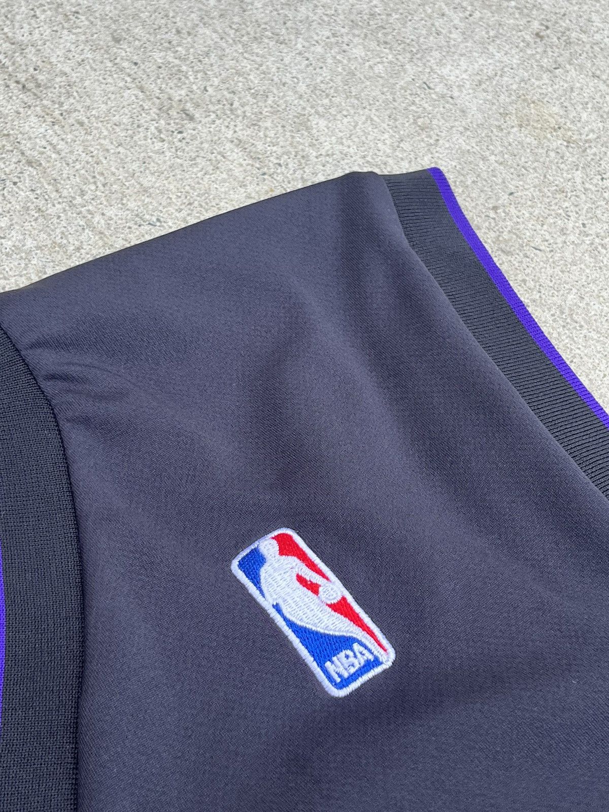 NBA Vintage Adidas NBA Los Angeles Lakers Kobe Bryant #24 Jersey Size US S / EU 44-46 / 1 - 10 Thumbnail