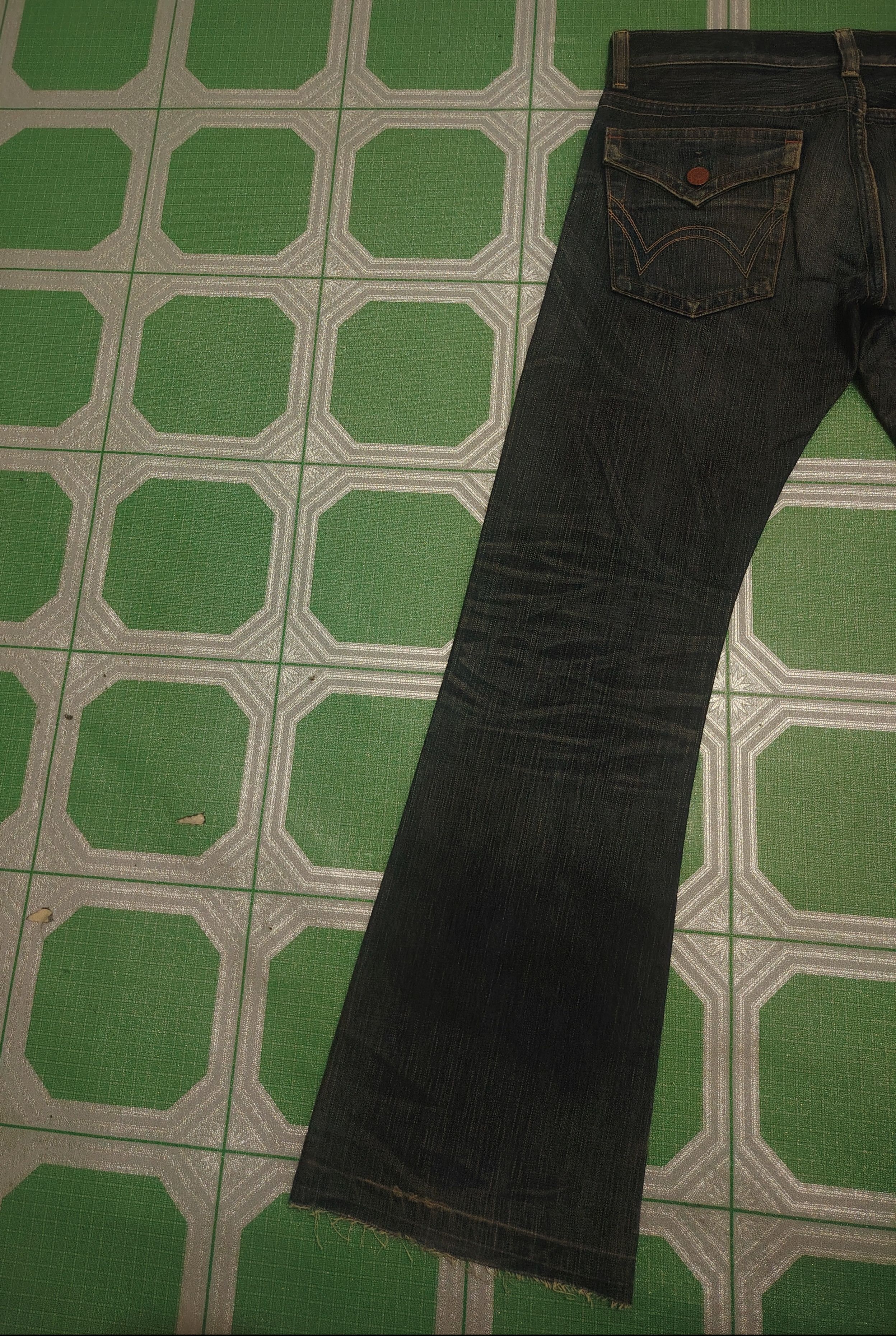 Edwin Japanese Edwin 503 FLARE Jeans Distressed Jeans Size US 32 / EU 48 - 14 Thumbnail