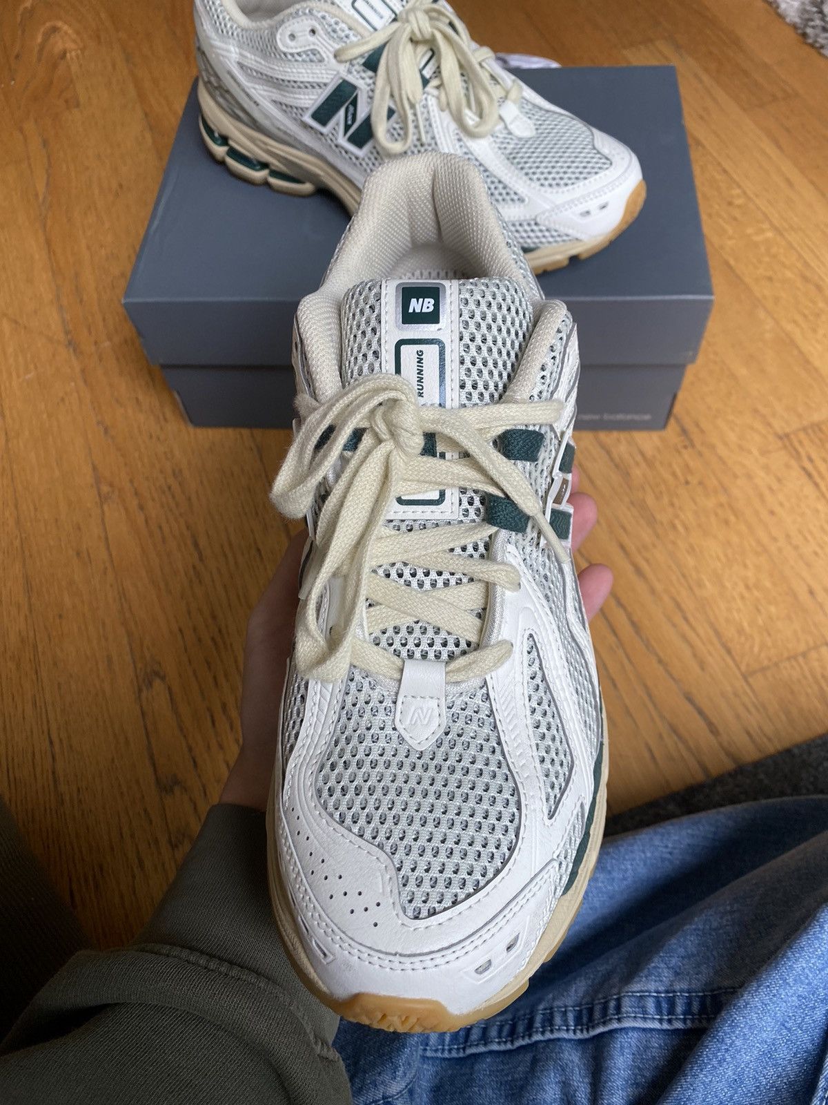 New Balance New Balance 1906R ‘White/Green’ US10 Size US 10 / EU 43 - 16 Thumbnail