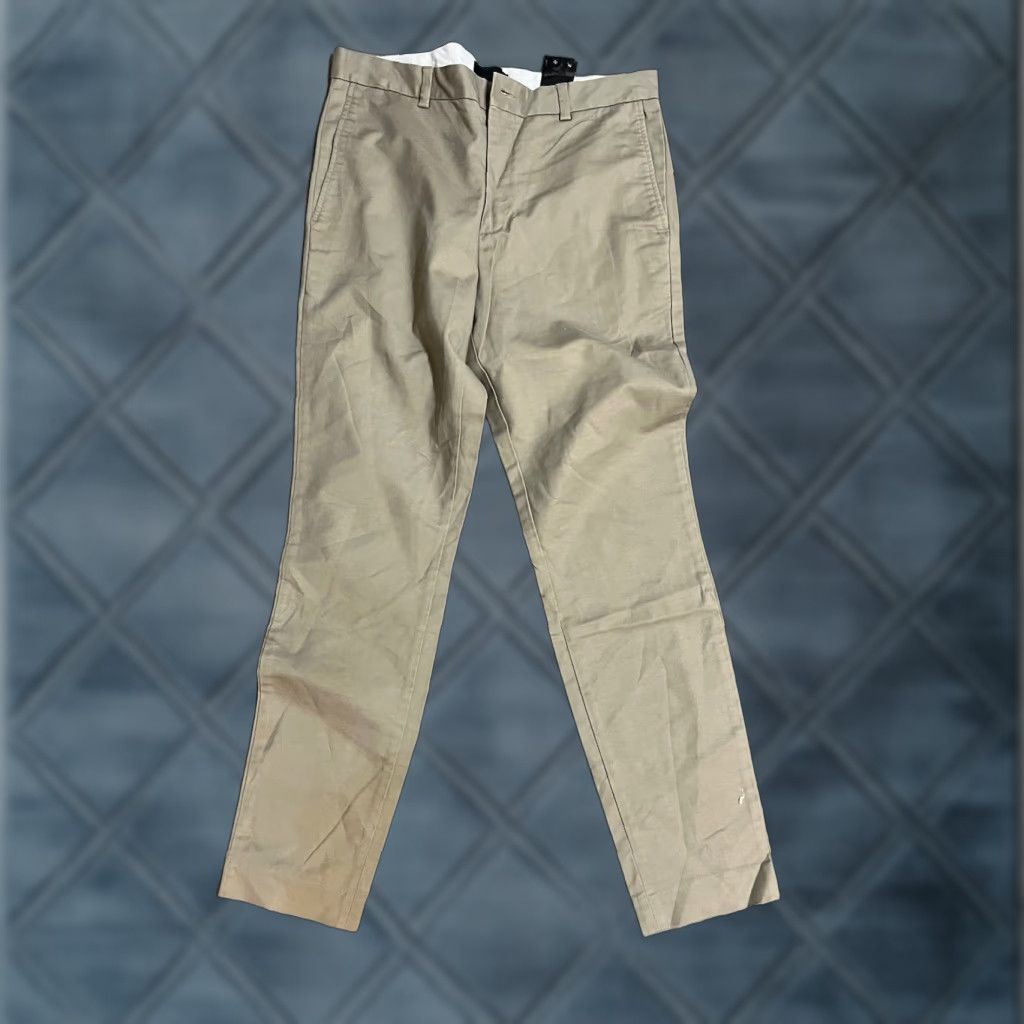 H&M H&M Men Pants 33R Beige Cotton Straight Leg Slim Fit Flat Front Chino Men Size US 33 - 1 Thumbnail