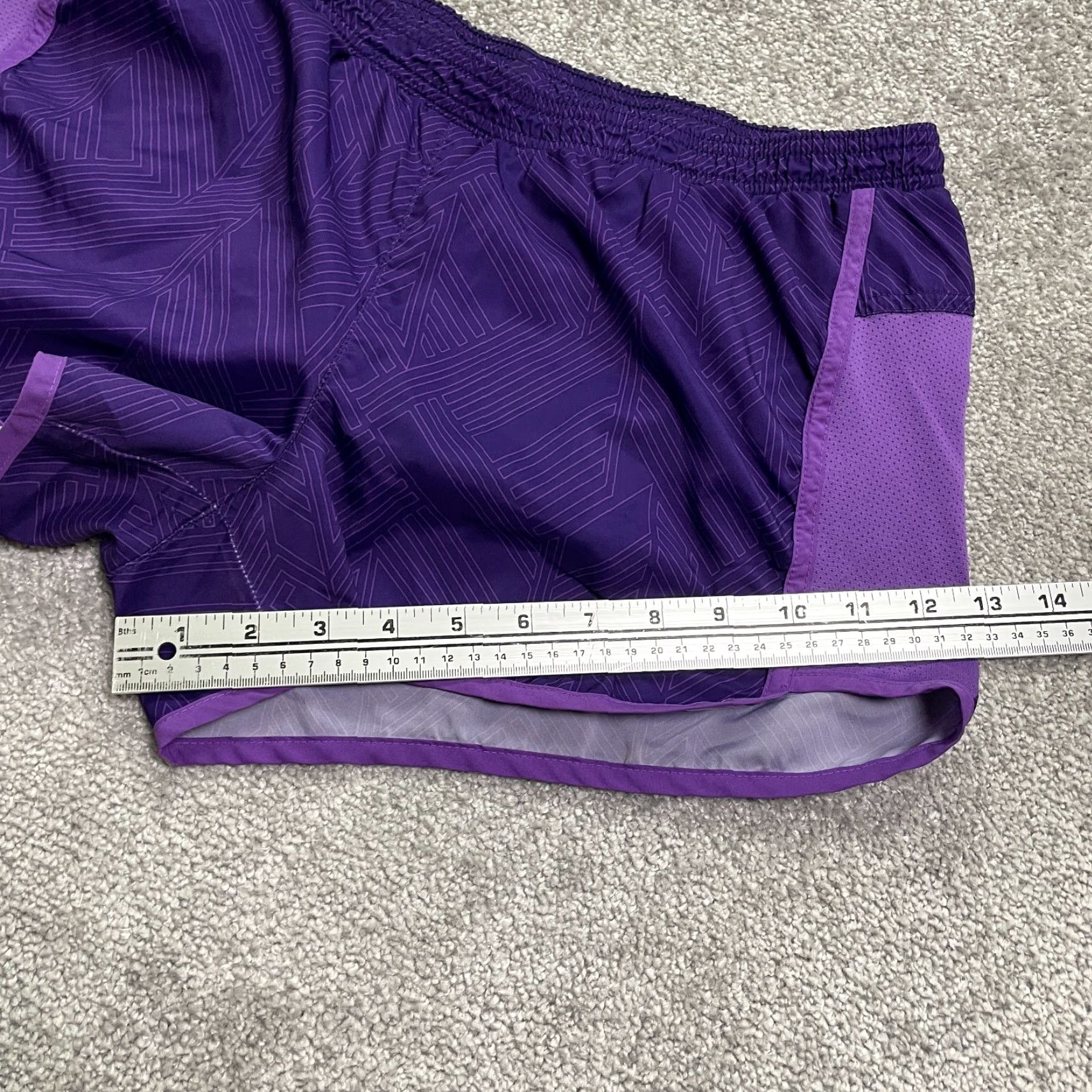 Old Navy VINTAGE Old Navy Active Shorts Womens Large Purple Elastic Drawstring Gym Athletic 32x3 Size 36" / US 14 / IT 50 - 7 Thumbnail