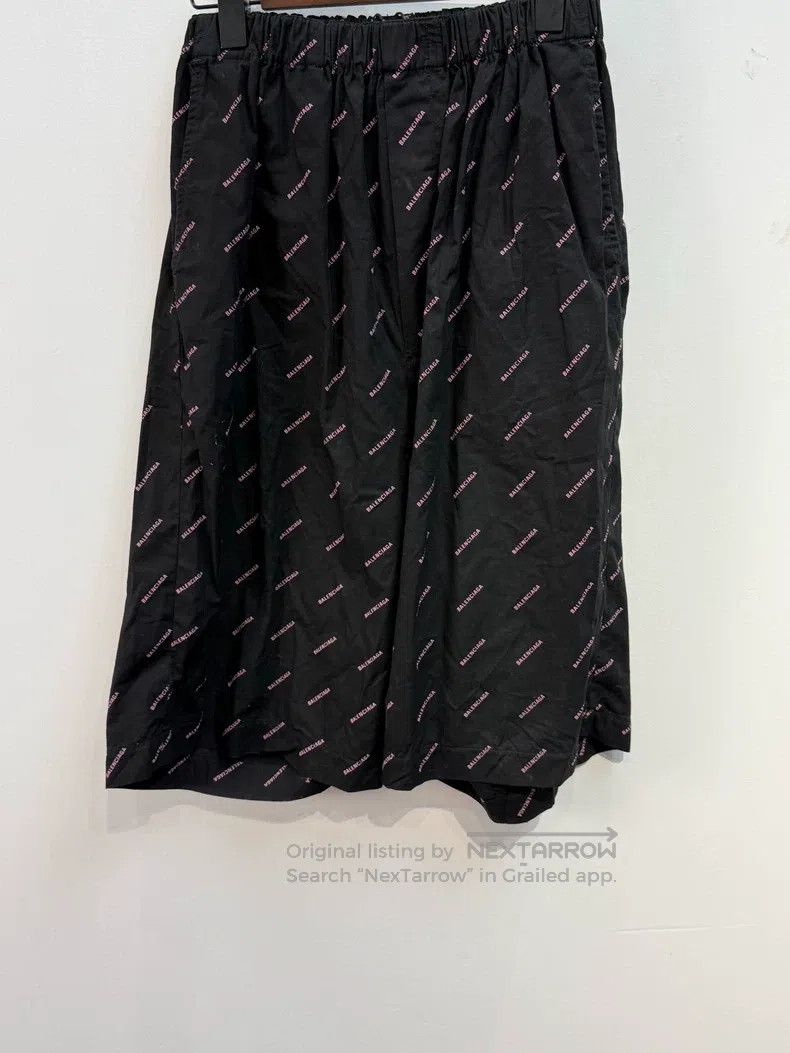 Balenciaga Balenciaga Full Print Logo Shorts, Size 46 Size US 30 / EU 46 - 1 Thumbnail