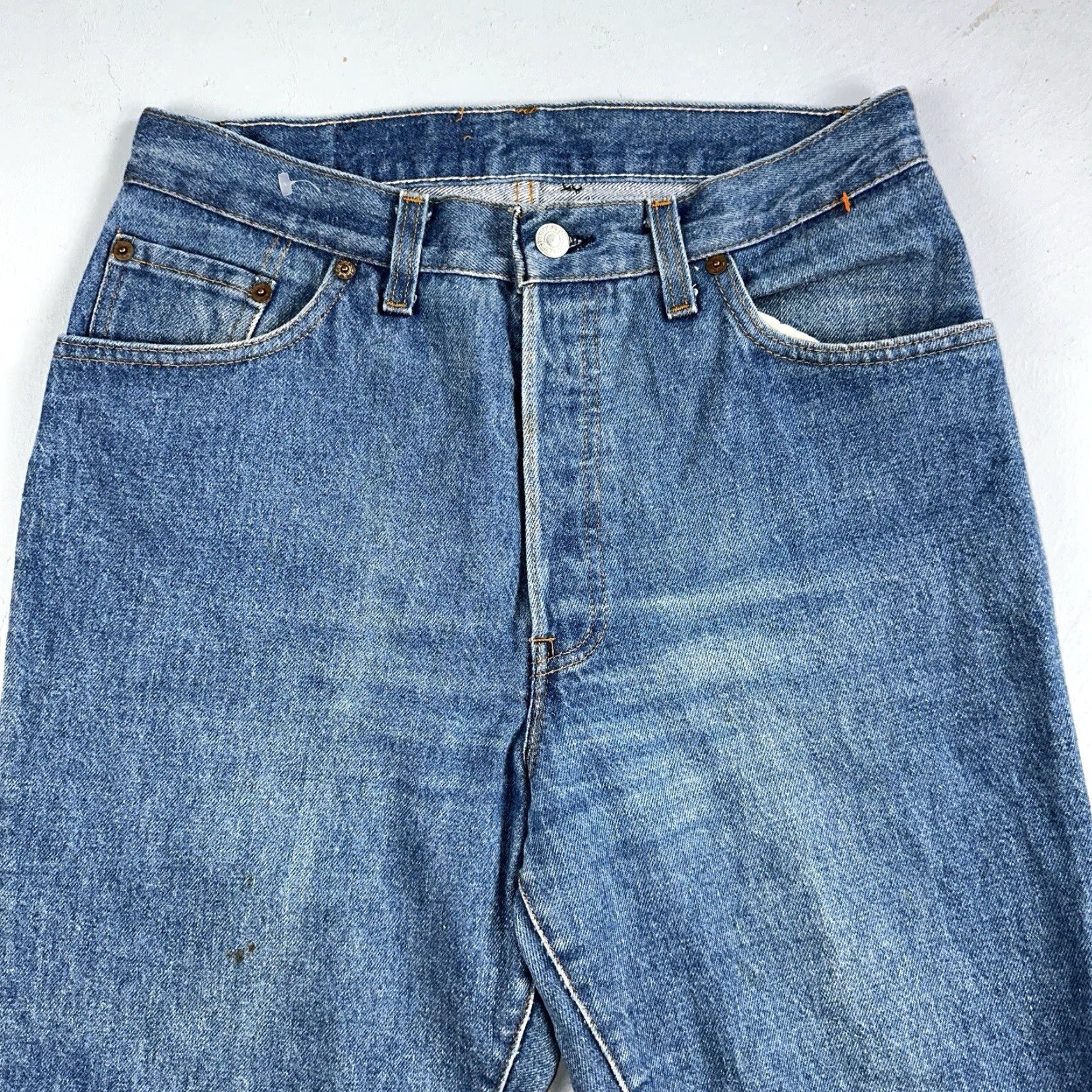Levi's VINTAGE Levi's 501 Jeans 80s USA Straight Leg Blue Med Wash High Rise 29x32 Mens Size US 29 - 2 Thumbnail