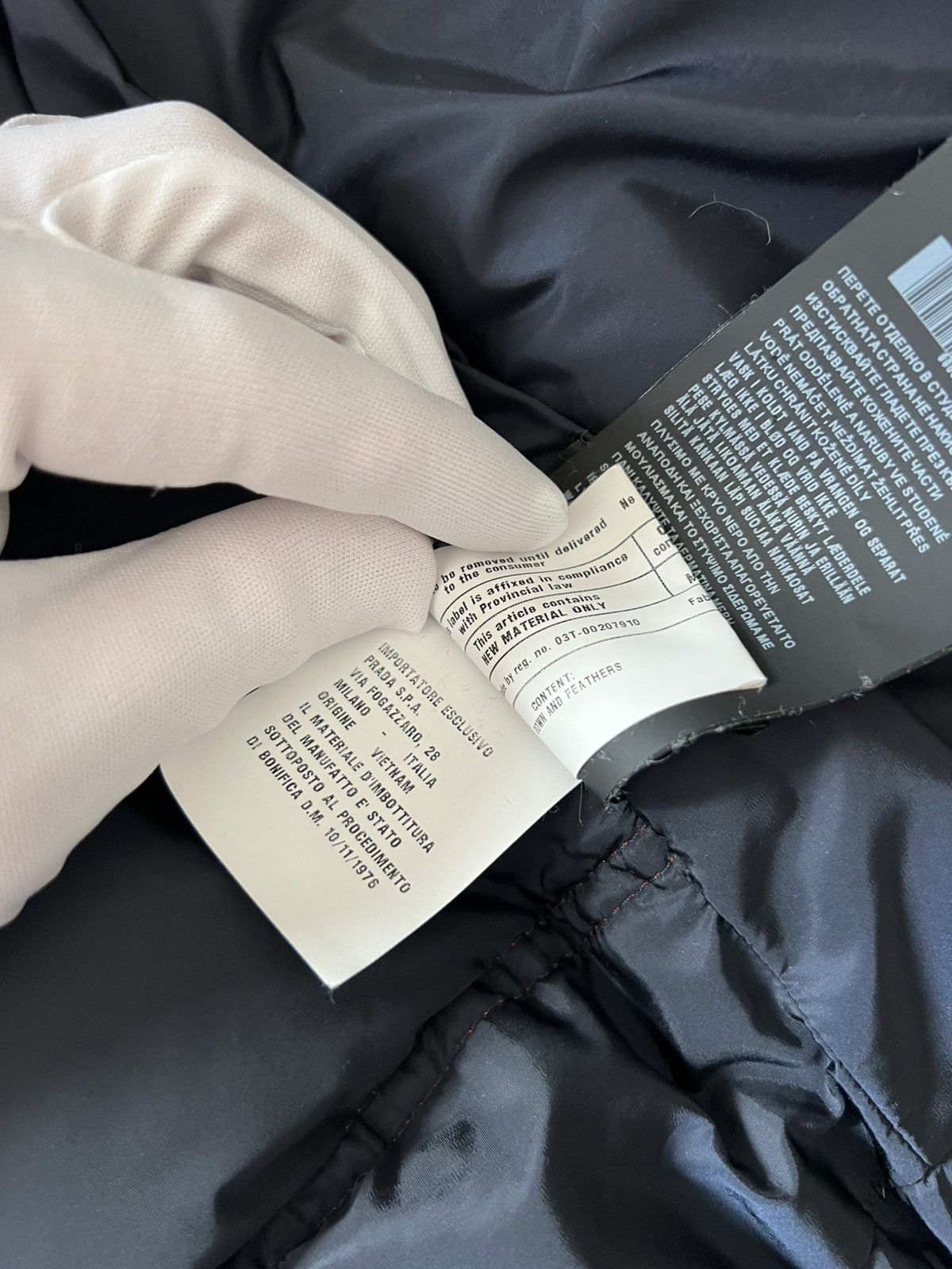 Prada Prada red pocket down puffer Size US L / EU 52-54 / 3 - 16 Thumbnail