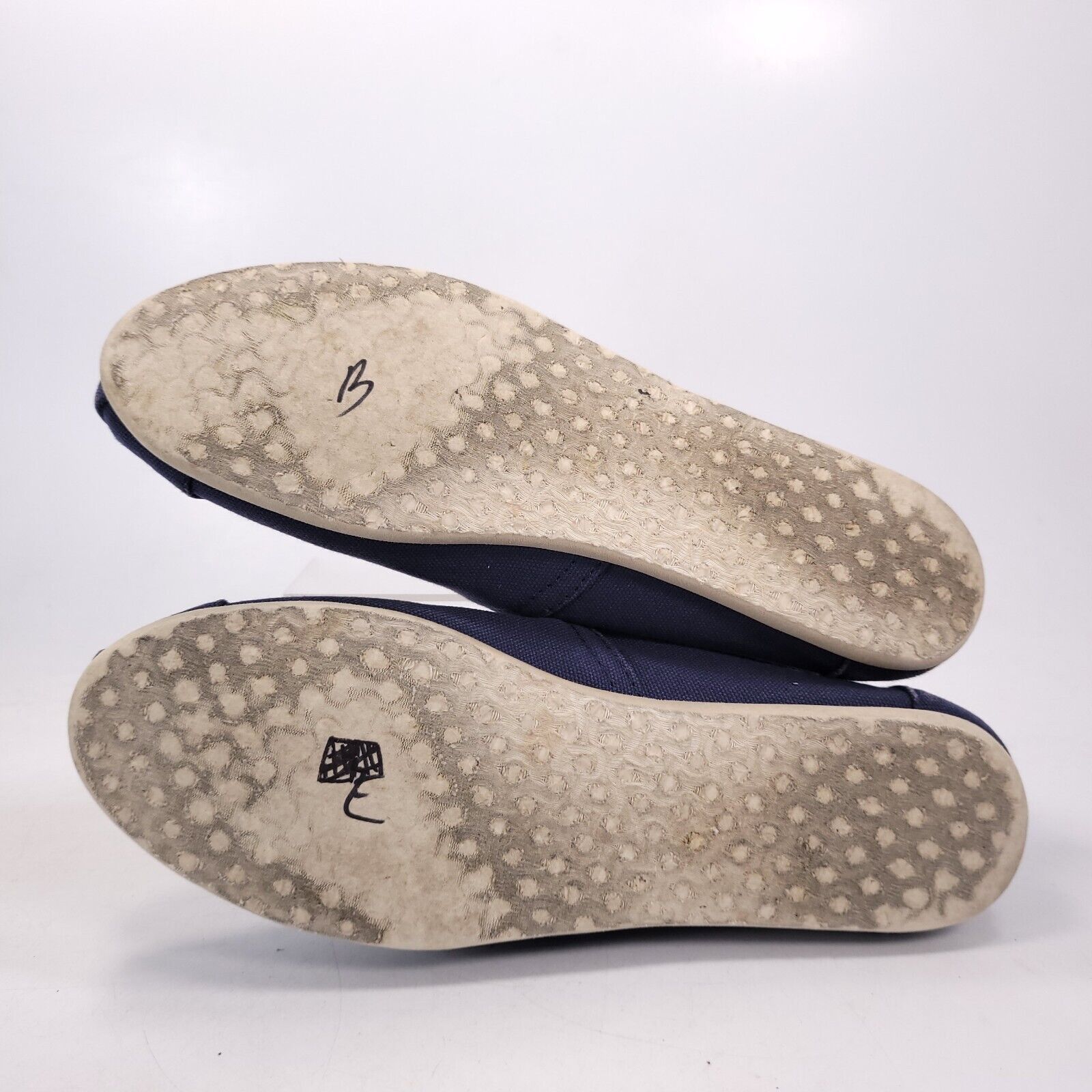 Toms Toms Casual Round Toe Ballet Flat Womens Size 7 Blue White Size US 7 / IT 37 - 7 Thumbnail