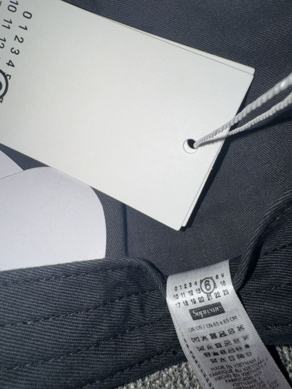 Maison Margiela × Supreme Supreme x MM6 Maison Margiela Split 6-Panel Navy Size ONE SIZE - 8 Thumbnail
