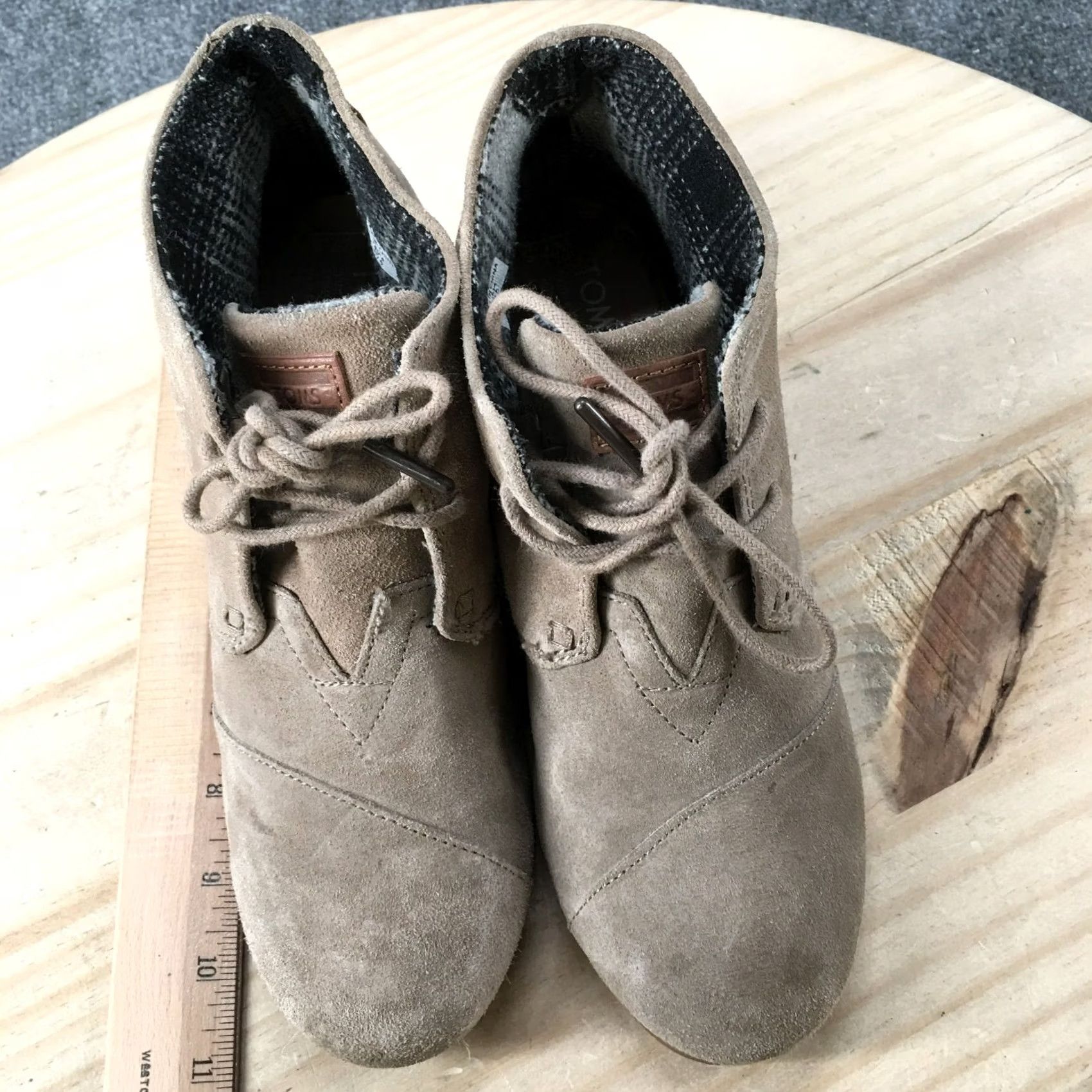 Toms TOMS Boots Womens 7.5 Desert Ankle Booties Beige Suede Lace Up Wedge Round Toe - Boot Size US 8 / IT 38 - 6 Thumbnail