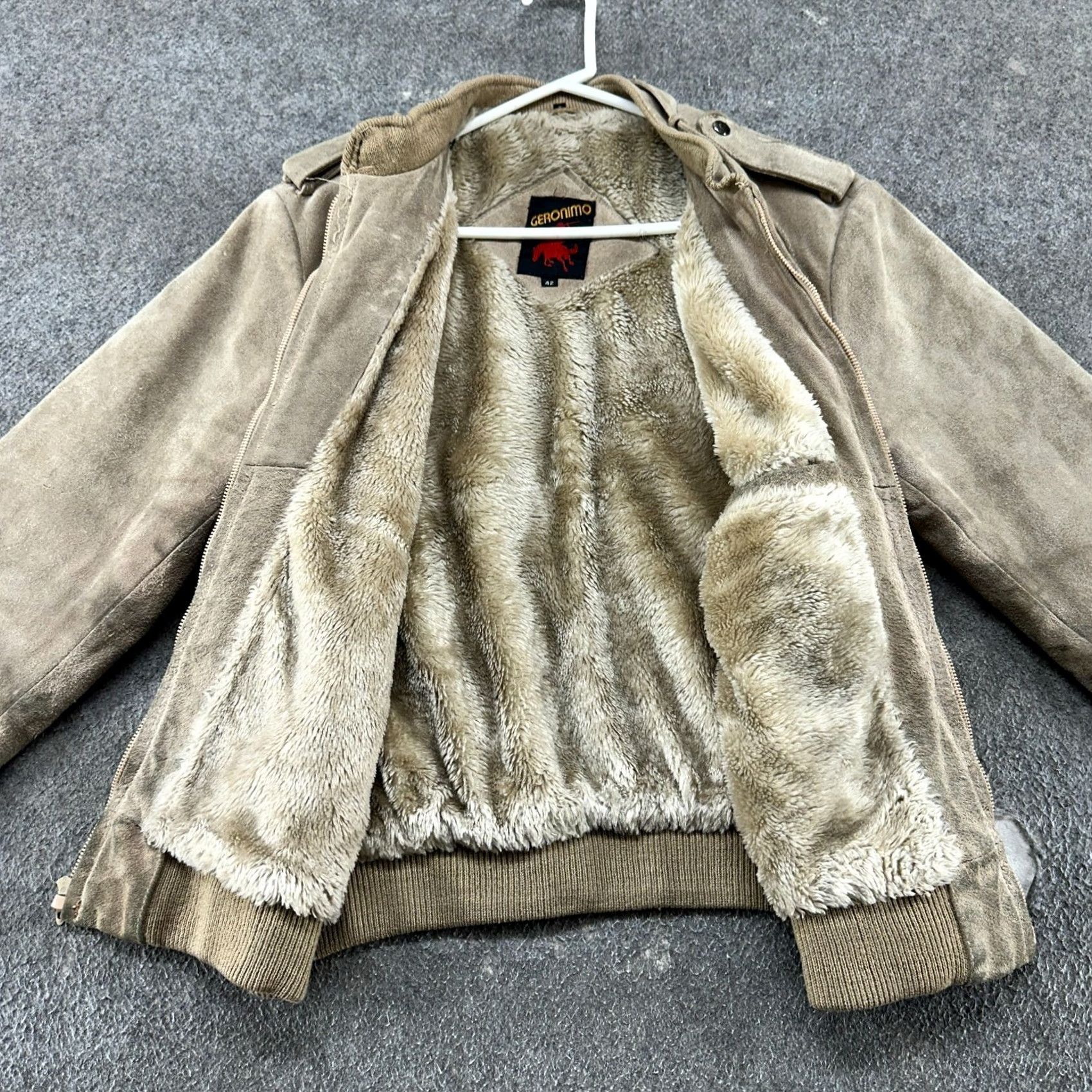Vintage VINTAGE Geronimo Leather Jacket Mens 42 Brown Suede Genuine Faux Fur Lined 70s Jacket Coat Mid-Length Band Collar Biker Quilted Lined Brown 90s Mens Size US XS / EU 42 / 0 - 2 Thumbnail