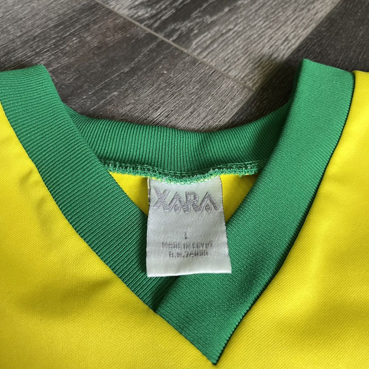Other Vintage 2000s Xara Brazil Star Contrast Logo Soccer Jersey Size US L / EU 52-54 / 3 - 3 Thumbnail