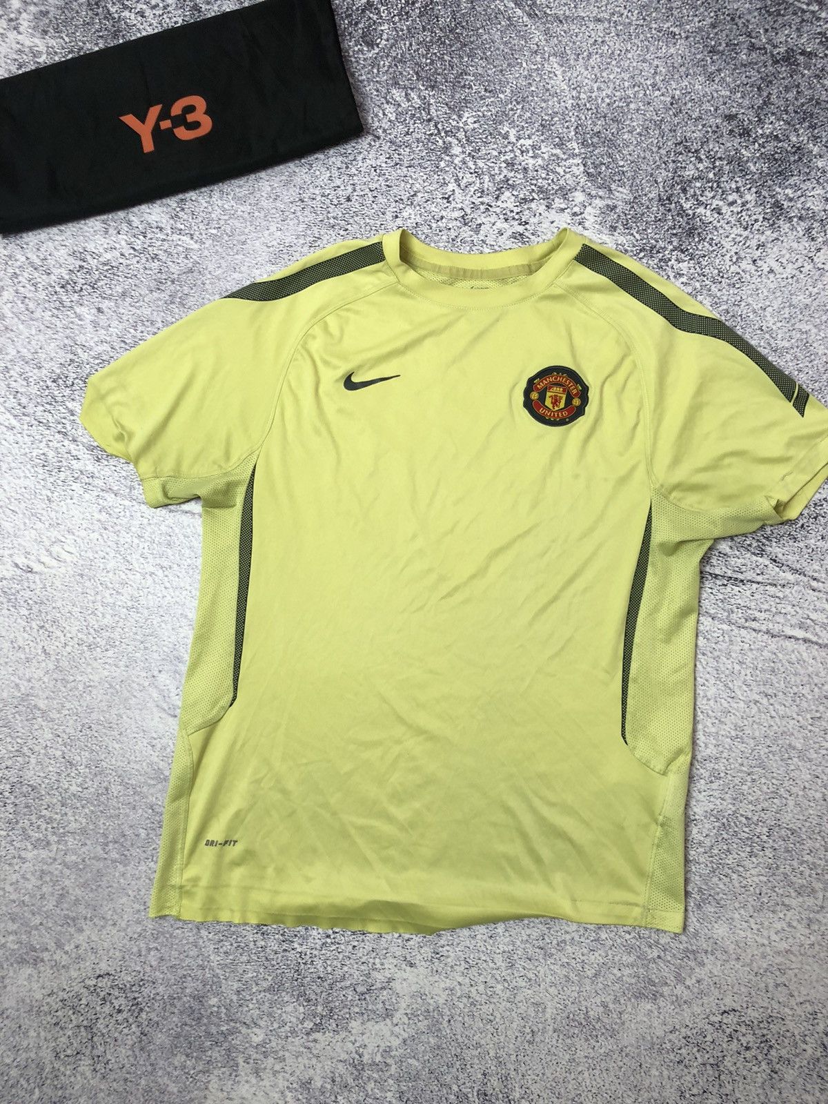 Nike Soccer jersey Nike rare Manchester United men’s usa drill Size US M / EU 48-50 / 2 - 2 Thumbnail