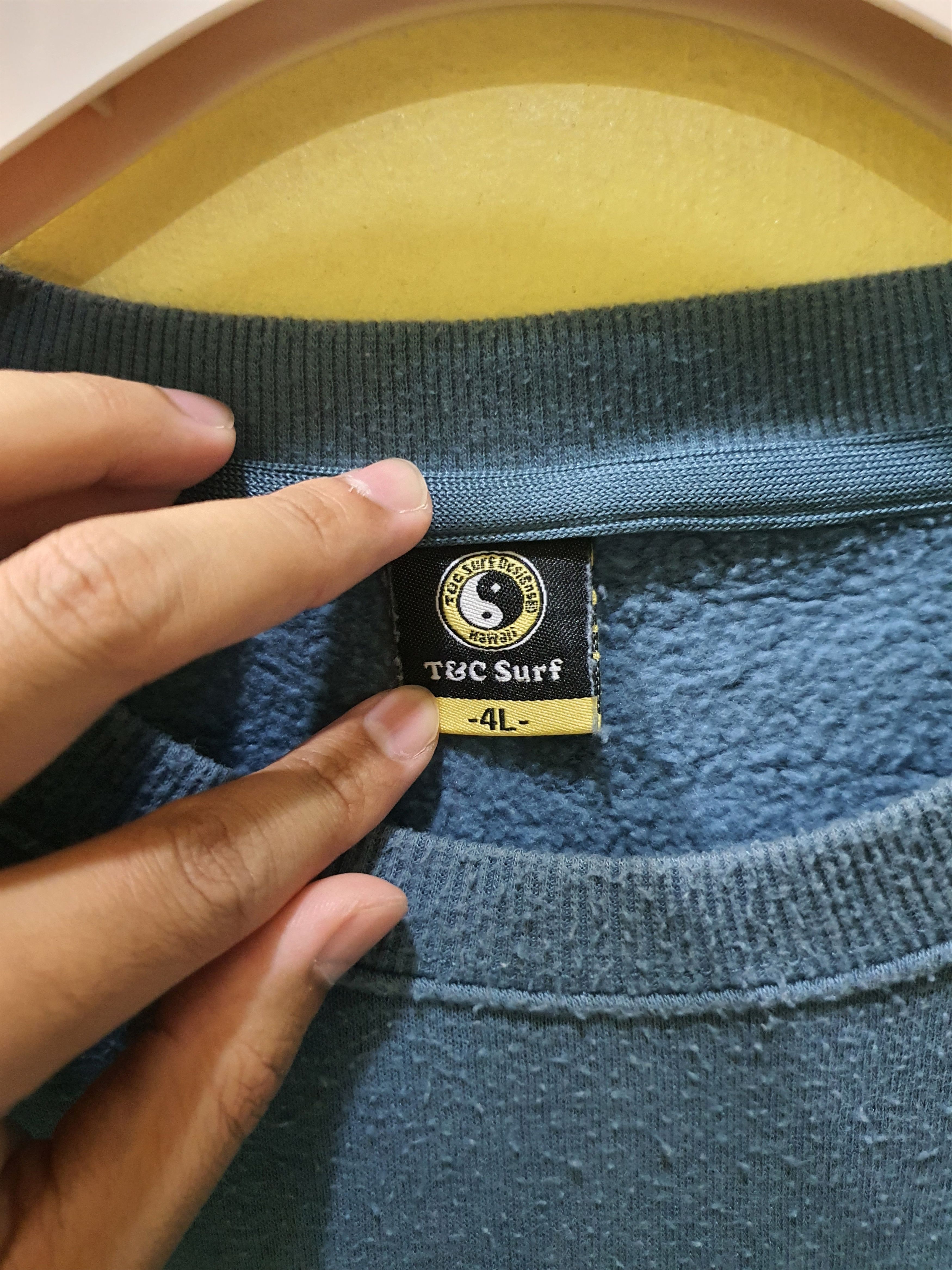 Sun Surf vintage T&C Surf Designs "Island" crewneck sweatshirt Size US XXL / EU 58 / 5 - 6 Thumbnail