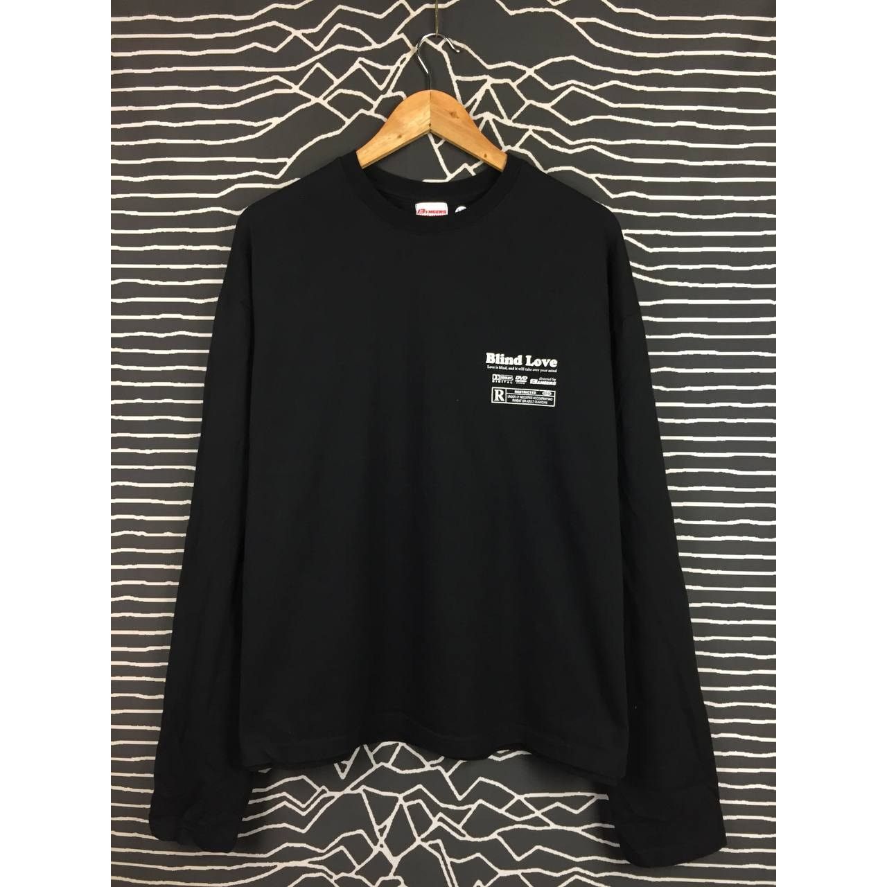 Other Bangers Blind Love Longsleeve Tee As Worn By BTS Jungkook Size US M / EU 48-50 / 2 - 5 Thumbnail
