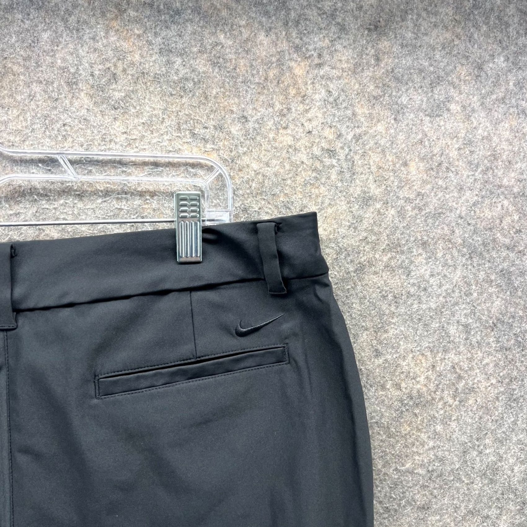 Nike Nike Dri-Fit Pants Womens 12 Black Flat Front Capri Pockets Casual Womens Size 34" / US 12 / IT 48 - 3 Thumbnail