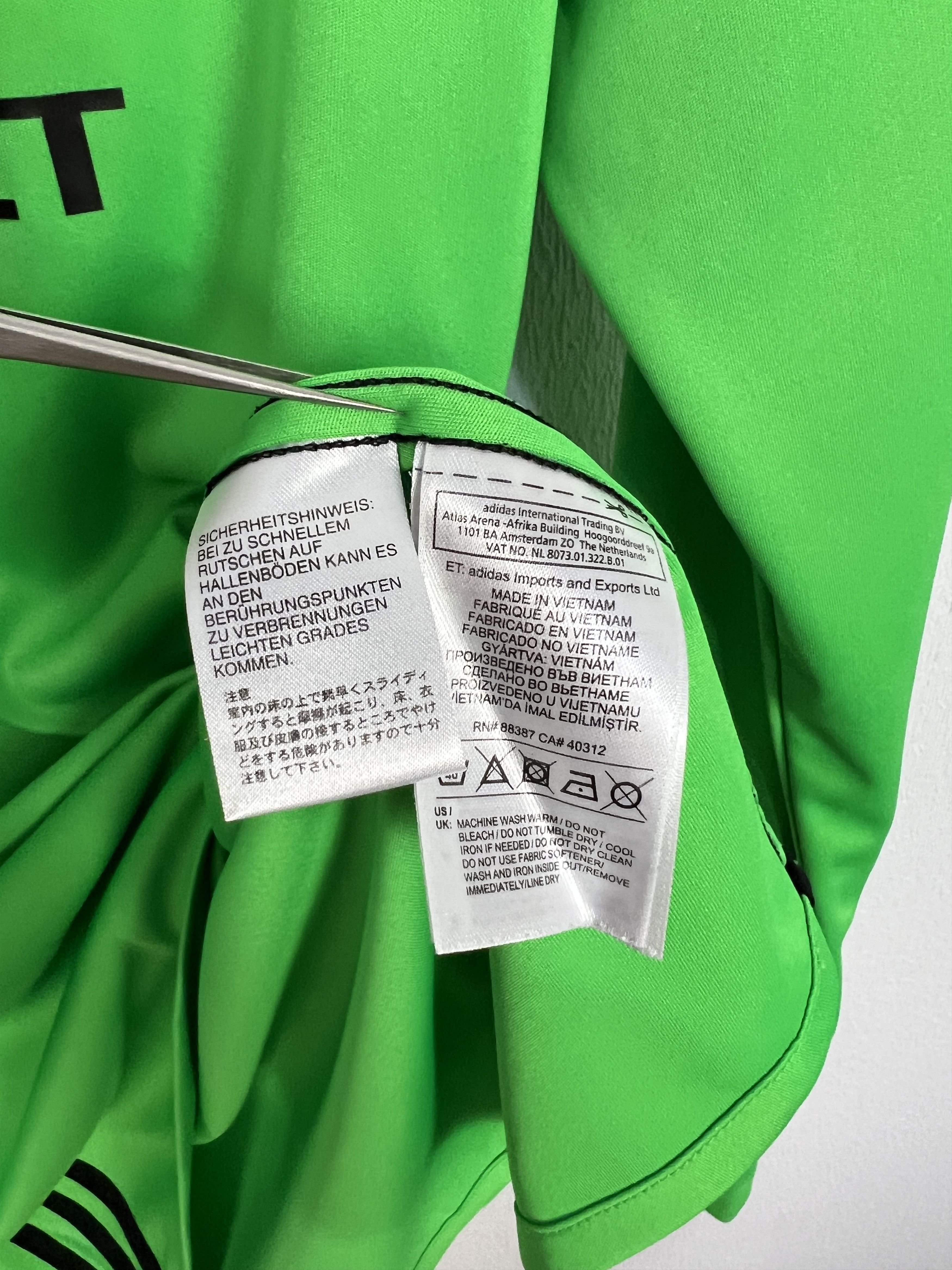 Adidas Manchester United Goalkeeper football De Gea Shirt Tee Size US L / EU 52-54 / 3 - 14 Thumbnail