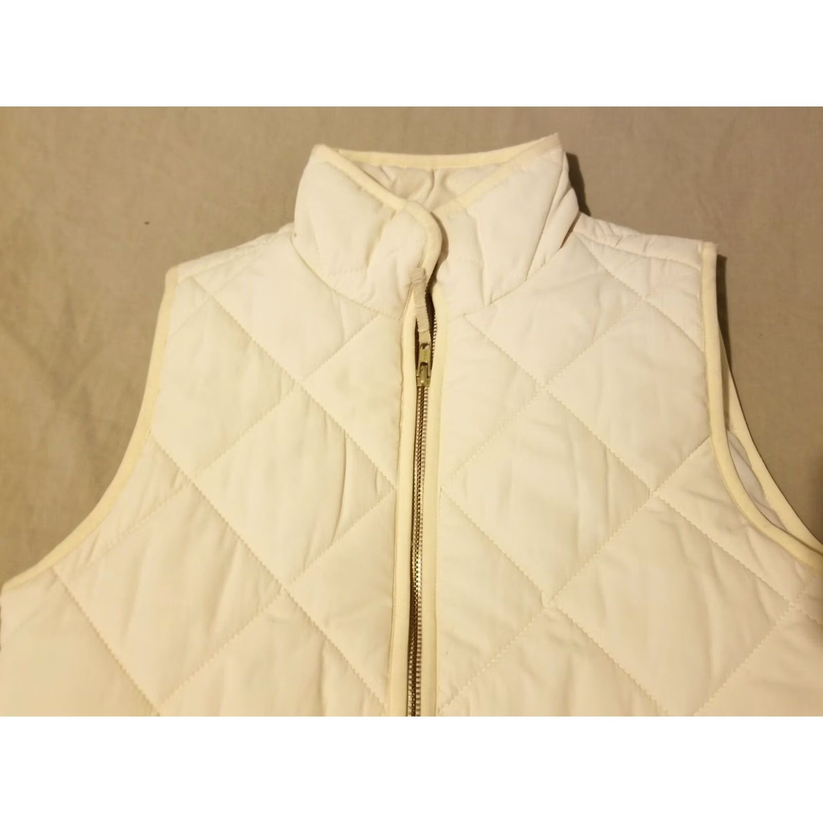 J.Crew J.Crew Vest Womens XS Cream Full Zip Down Puffer Size XS / US 0-2 / IT 36-38 - 3 Thumbnail