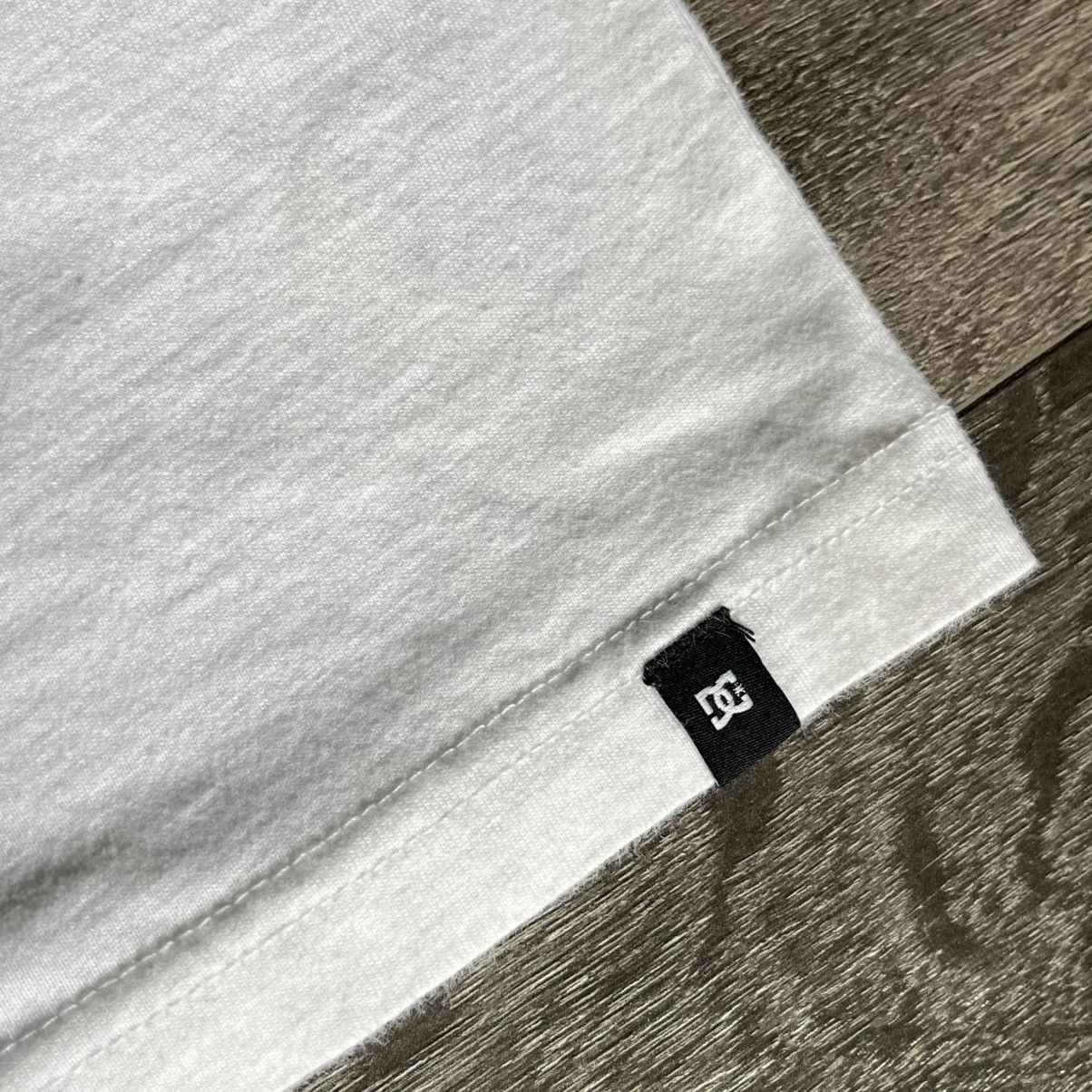 DC Vintage Y2K DC Shoes Glass Shattered Skateboard Logo T Shirt Size US M / EU 48-50 / 2 - 5 Thumbnail