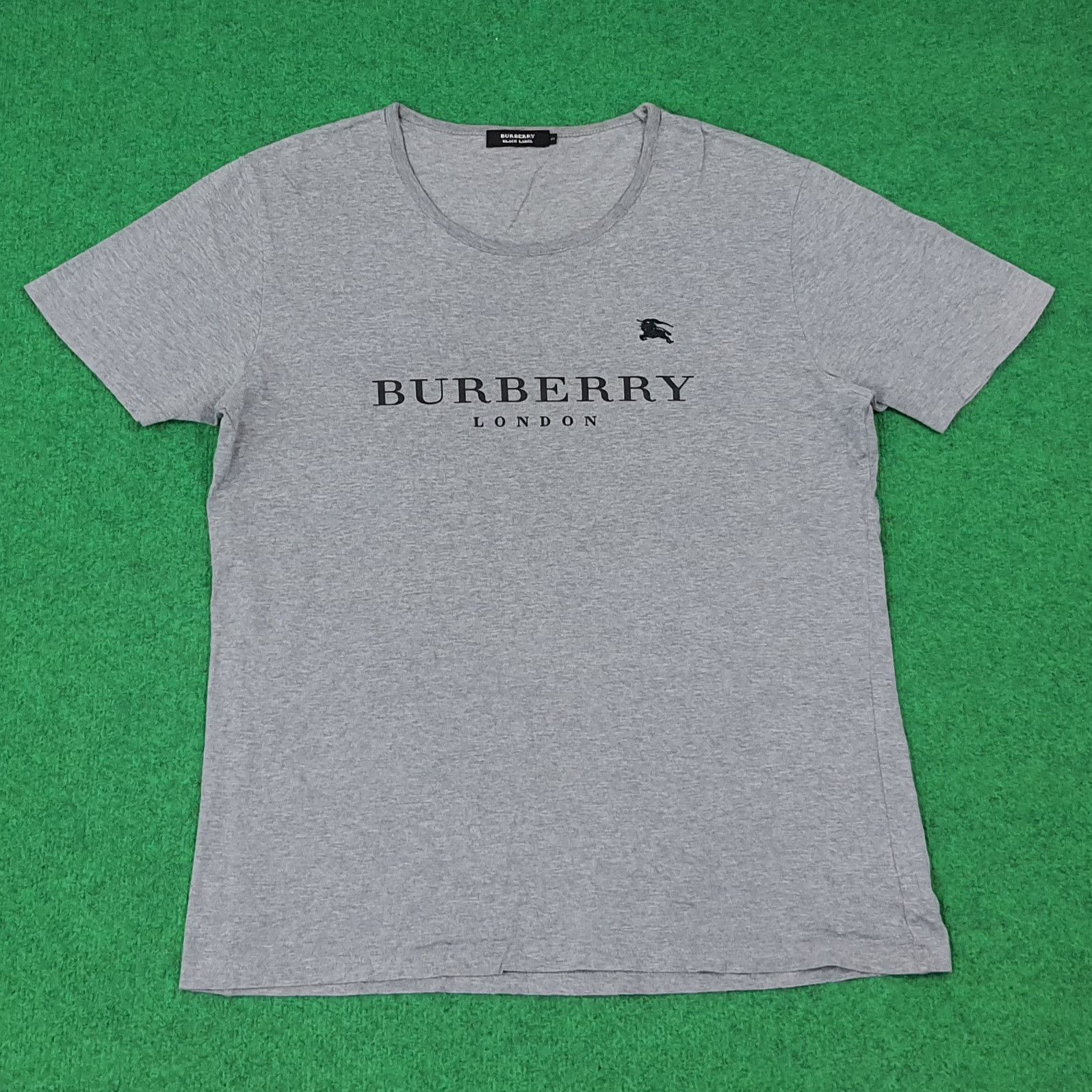 Burberry Vintage Burberry Black Label Tshirt C276N79 Size US L / EU 52-54 / 3 - 1 Thumbnail