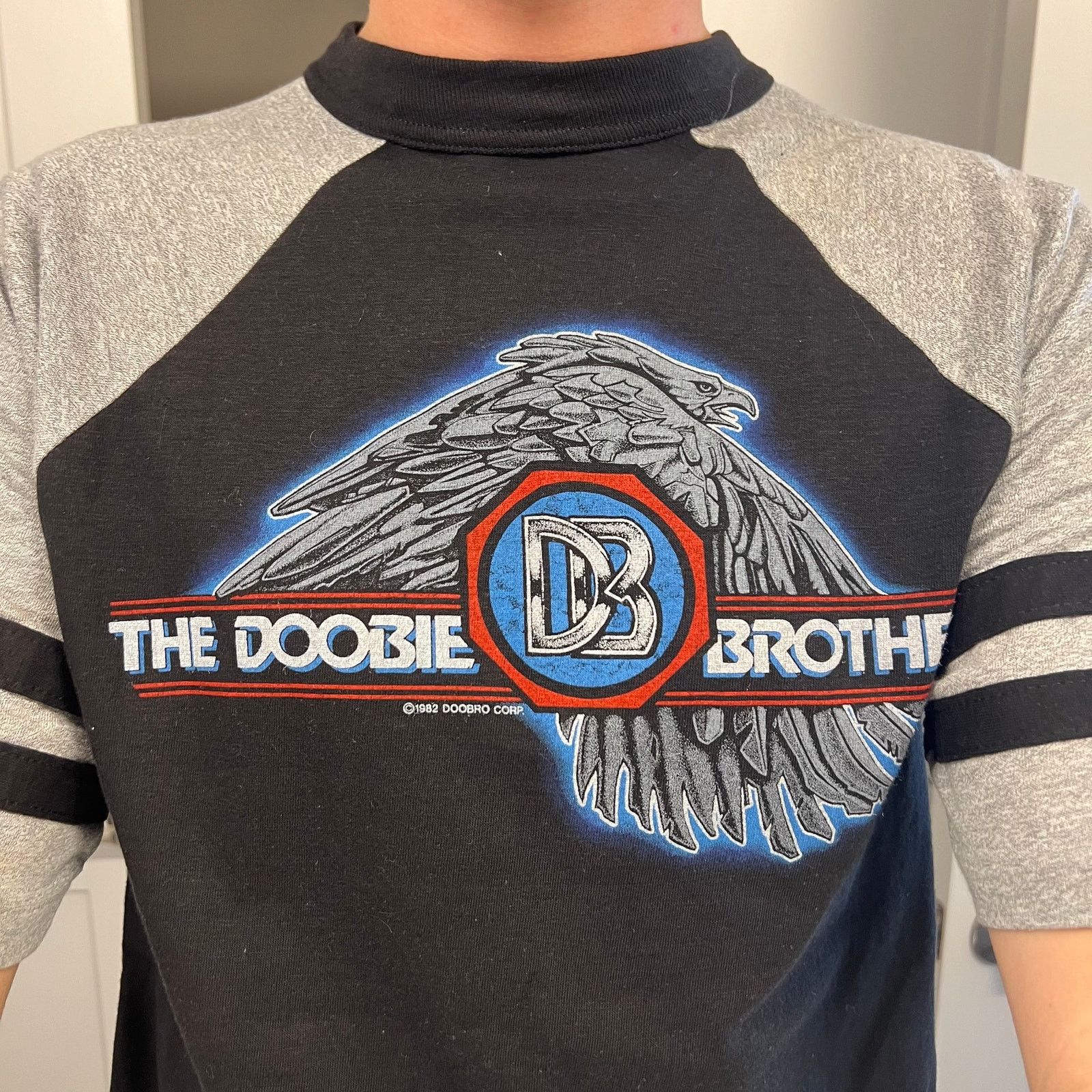 Other Vintage 1982 The Doobie Brothers Farewell Tour Tee Size L Size US L / EU 52-54 / 3 - 2 Thumbnail