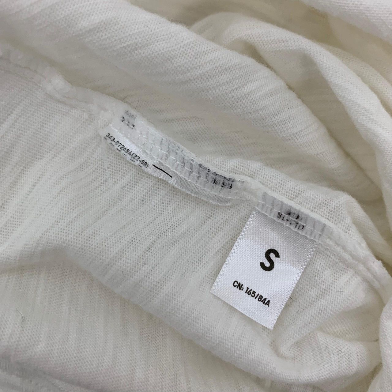 Undercover × Uniqlo 🔥UNDERCOVER UNIQLO by Jun Takahashi UU japanese shirt Size US S / EU 44-46 / 1 - 9 Thumbnail