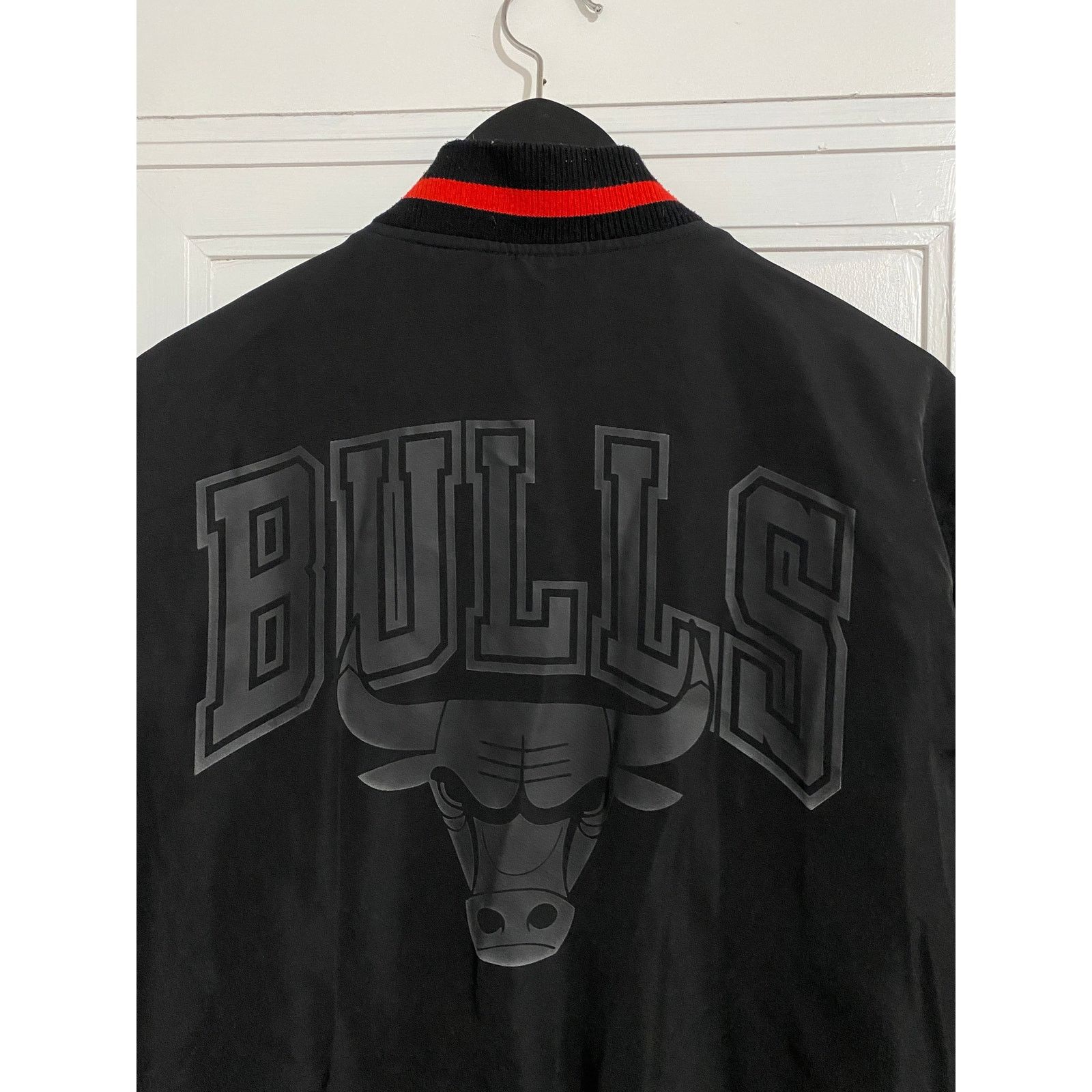 NBA Chicago Bulls NBA Basketball Jacket Size XL Size US XL / EU 56 / 4 - 7 Thumbnail