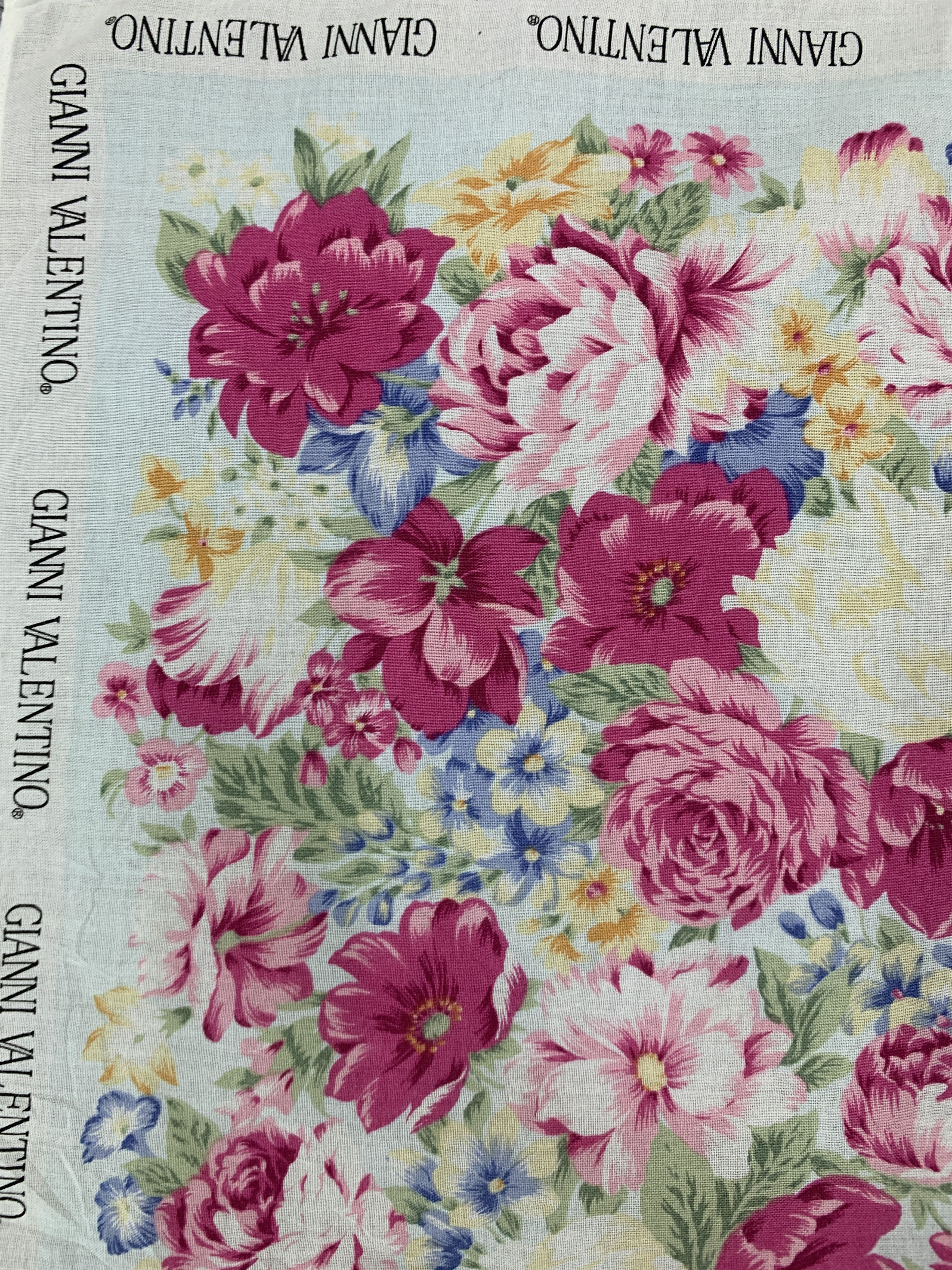 Valentino Vintage Gianni Valentino Handkerchief/Neckerchief - HKA989 Size ONE SIZE - 5 Thumbnail