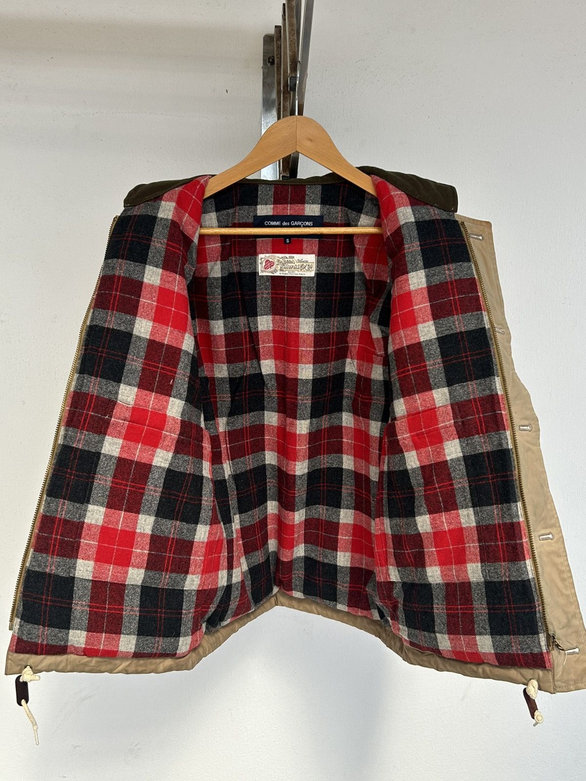 Comme des Garcons AD 2012 The British Millerain X CDG Jacket Vintage Beige Size US S / EU 44-46 / 1 - 7 Thumbnail