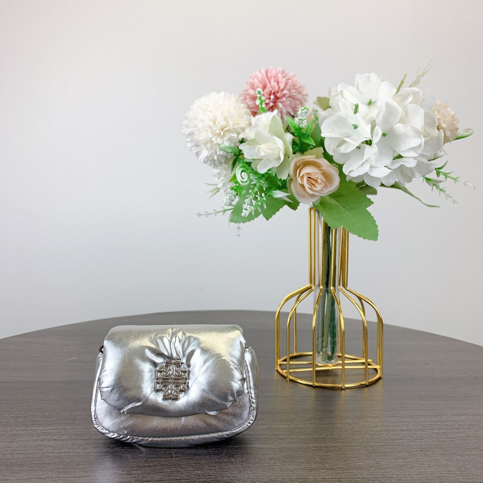 Tory Burch Tory Burch 164598 Britten Nylon Puffy Card Case IN SILVER Size ONE SIZE - 1 Thumbnail