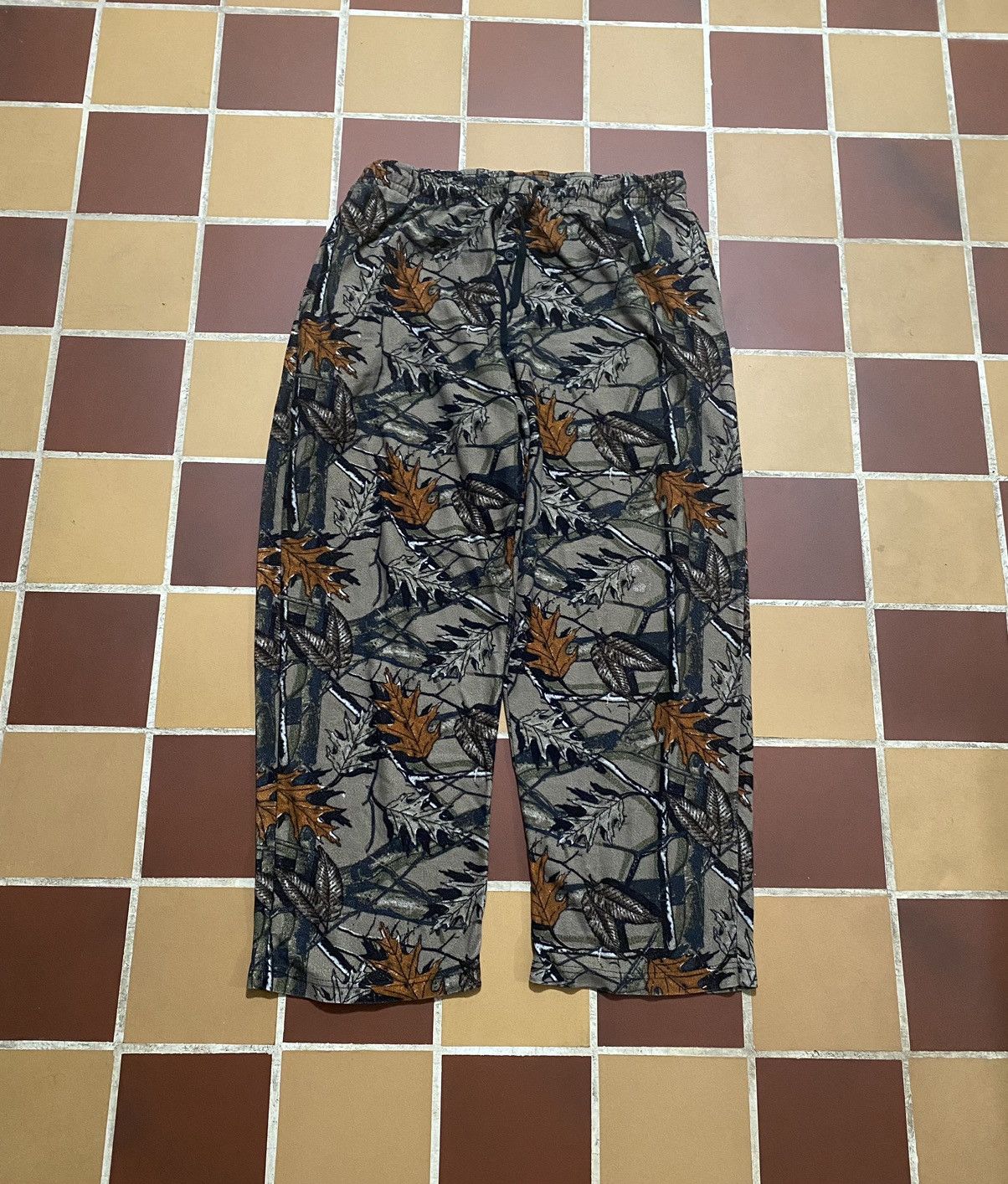 Fruit Of The Loom Vintage Camo Sweatpants Y2k baggy Size US 40 / EU 56 - 1 Thumbnail