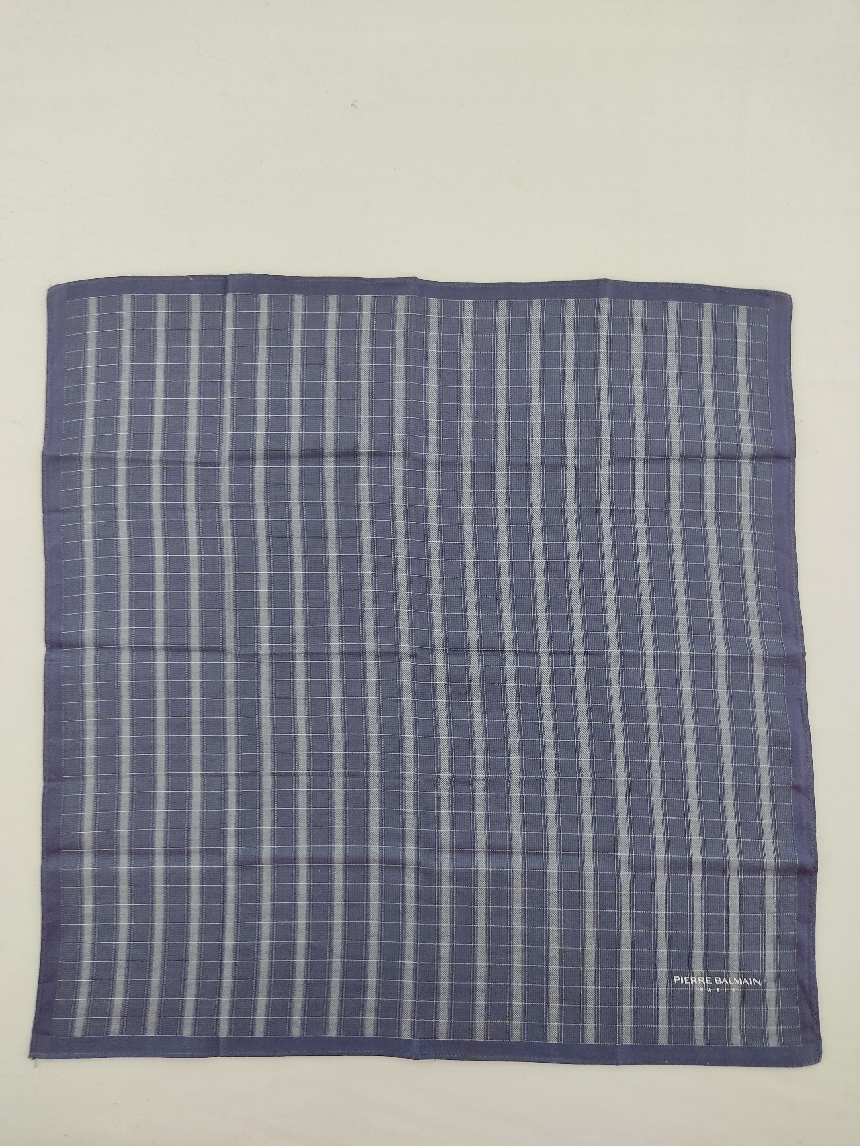 Pierre Balmain × Vintage Vintage Pierre Balmain Handkerchief / Neckwear / Bandana Size ONE SIZE - 3 Thumbnail