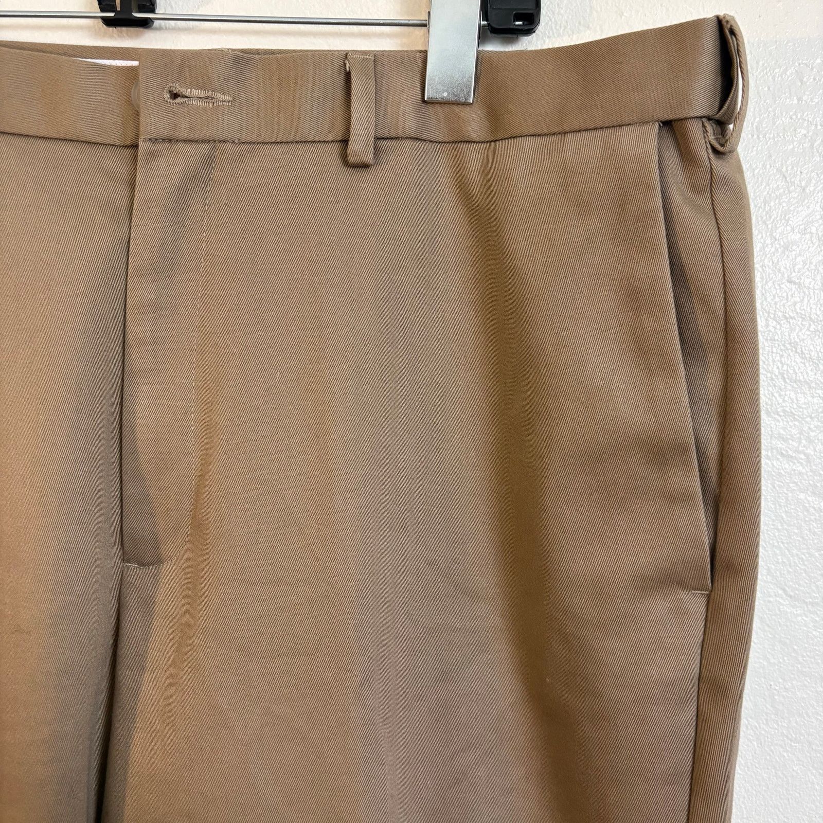 Haggar Haggar Clothing Classic Fit Work To Weekend Brown Slacks Size US 38 / EU 54 - 6 Thumbnail