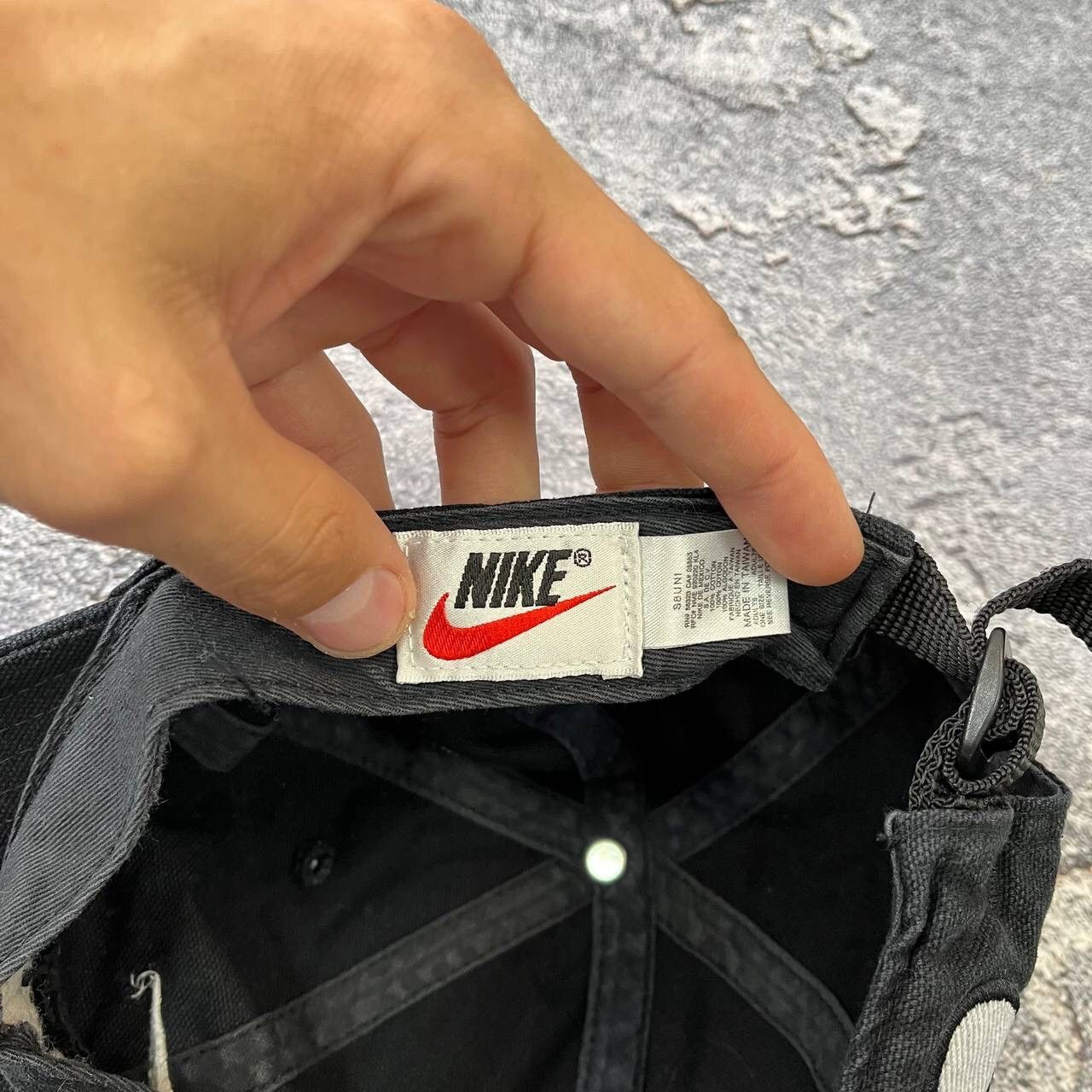 Nike Vintage Big logo Nike HatBlack Classic Pro Fitted Swoosh 90s Size ONE SIZE - 4 Thumbnail