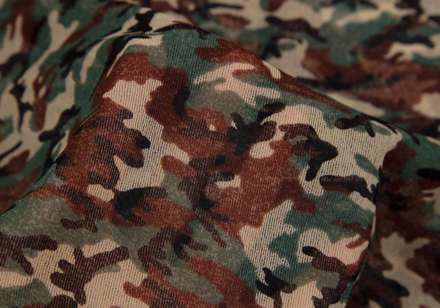 Jean Paul Gaultier Camouflage Print V-Neck T-Shirt in Green Black Beige Size US M / EU 48-50 / 2 - 8 Thumbnail